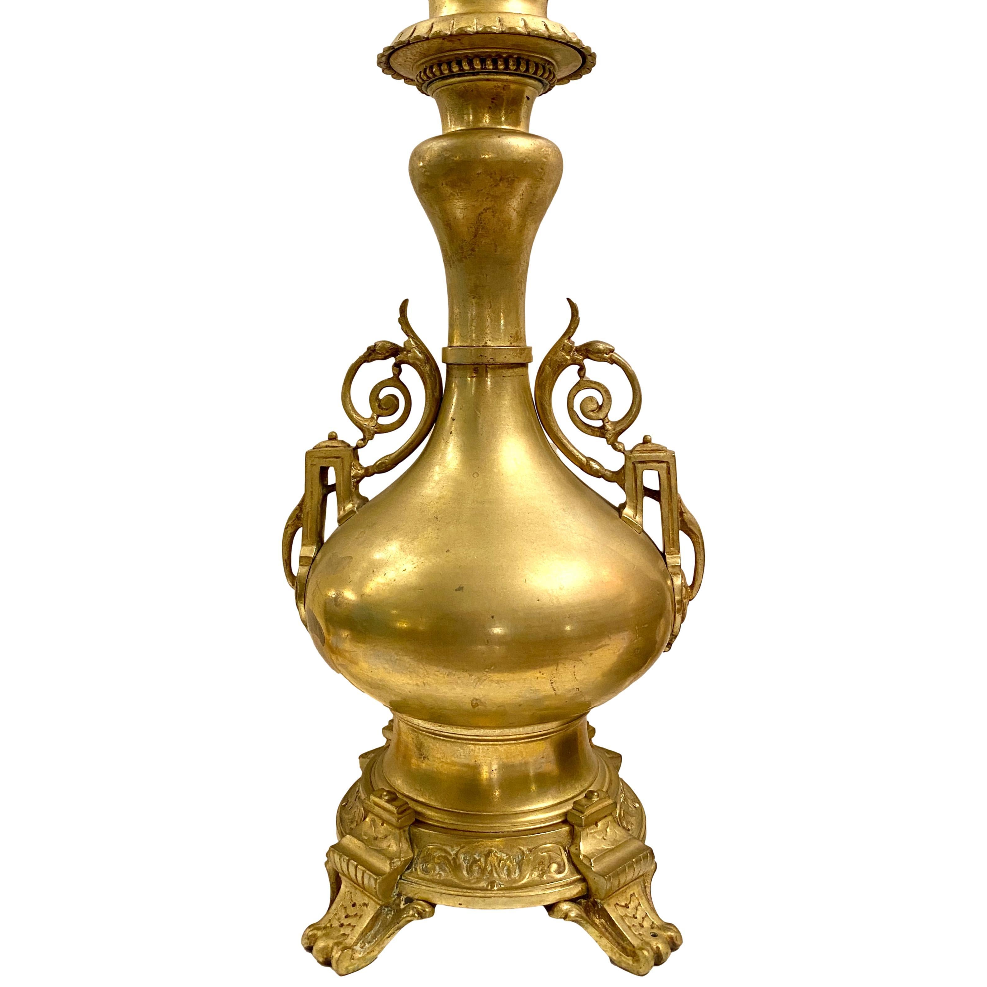 Pair of Antique French Gilt Lamps In Good Condition For Sale In New York, NY