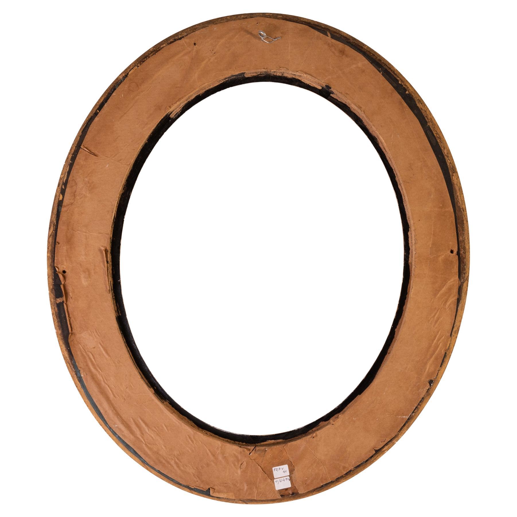 A beautiful antique gilt oval frame: perfect for a painting or a mirror... or alone to be admired. It's one of my antique gilt frames, hard to find intact like this one.  Used as a mirror, it is not very big but, hung anywhere, il reflects the light