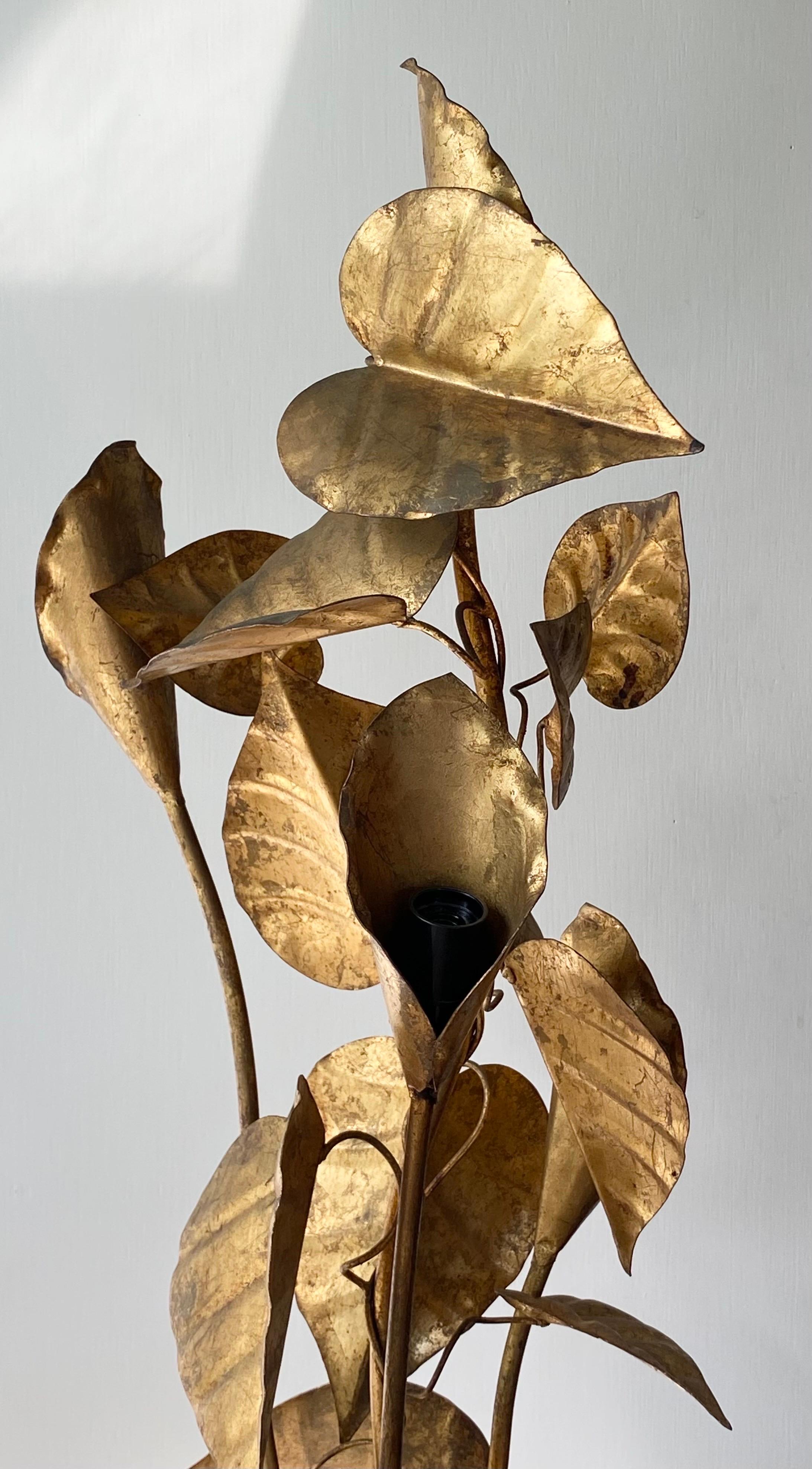 Lampe à plantes dorée en vente 6