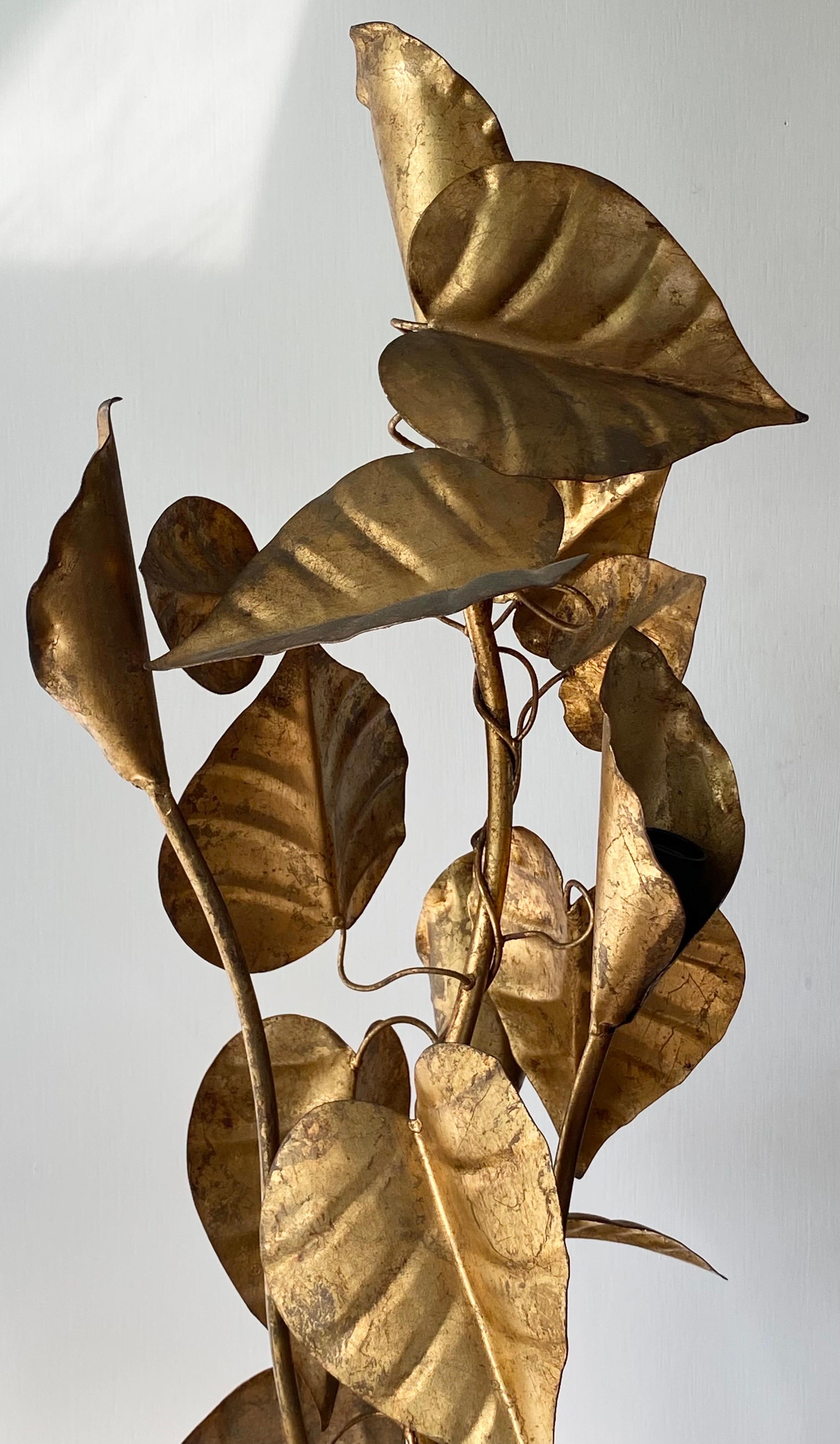 Lampe à plantes dorée en vente 7