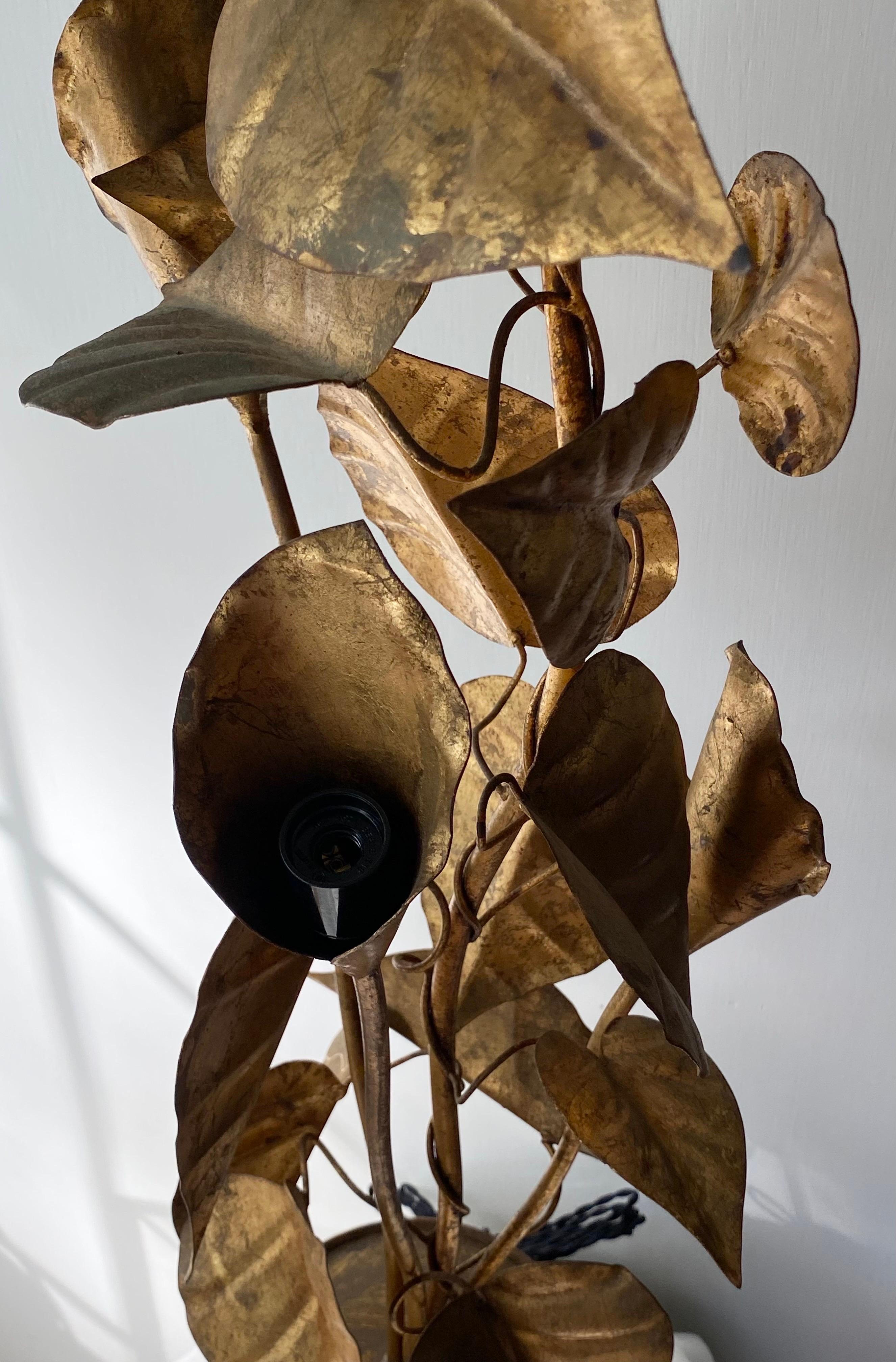 Métal Lampe à plantes dorée en vente