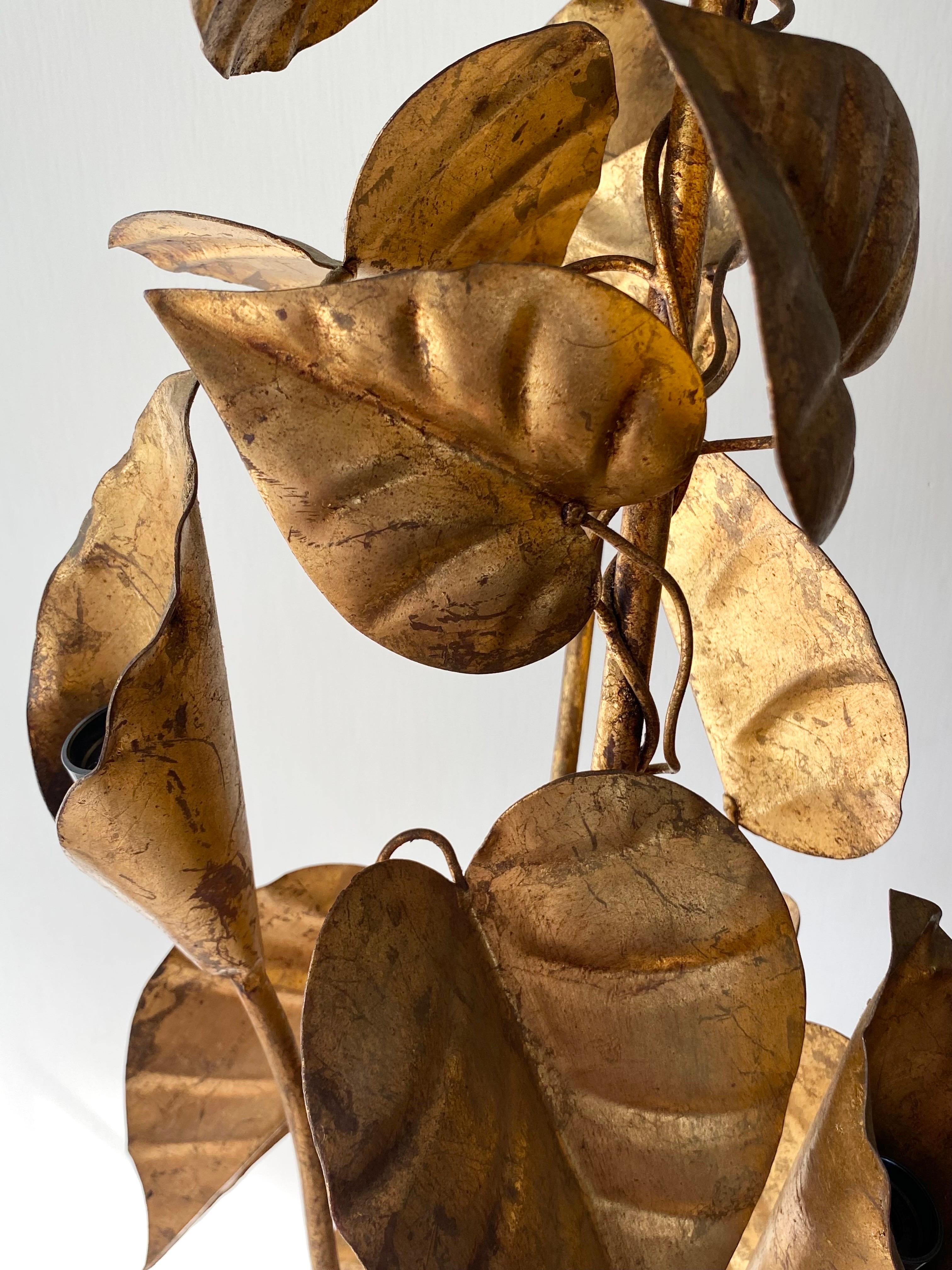 Lampe à plantes dorée en vente 3