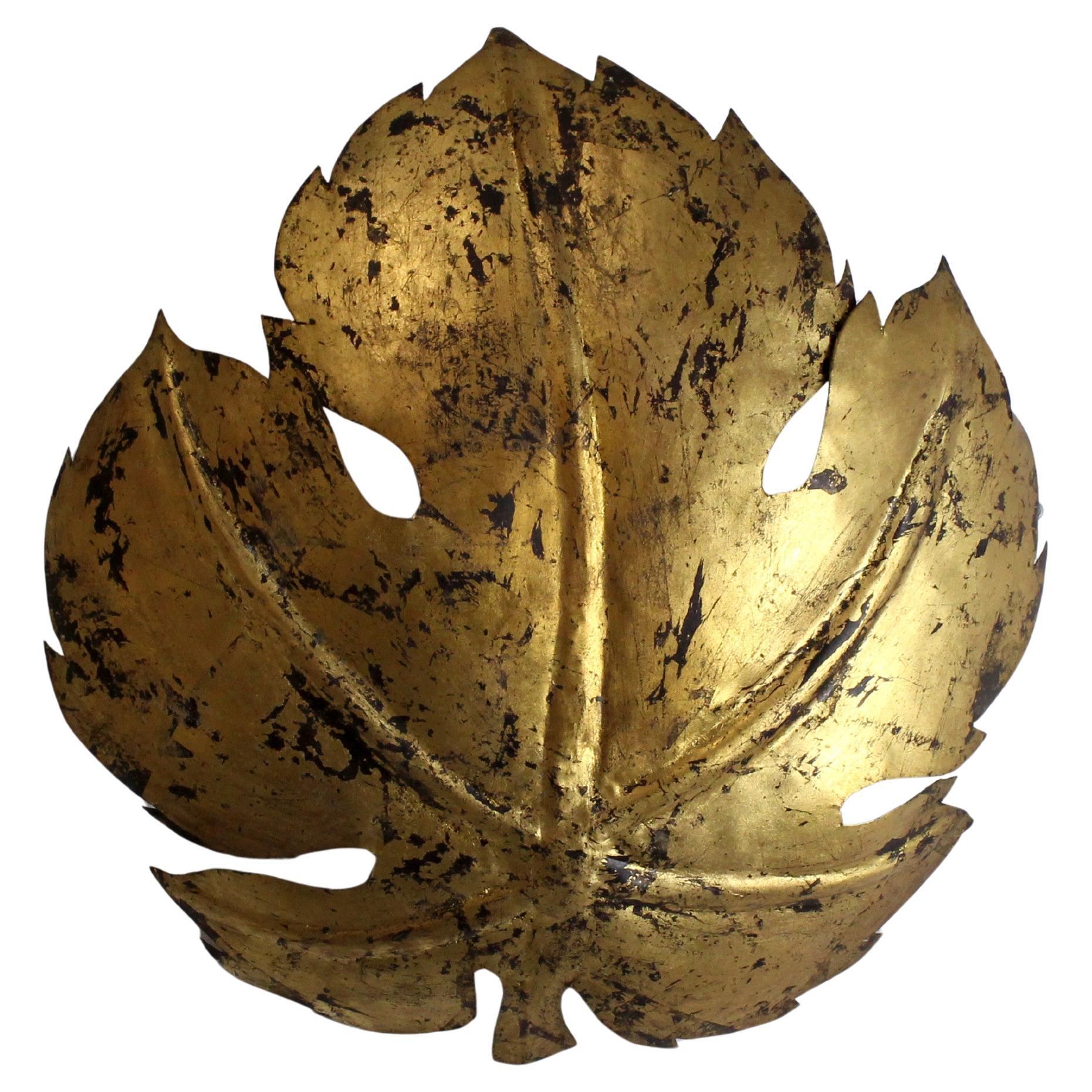 Aplique en forma de hoja de metal dorado - España - c. 1970