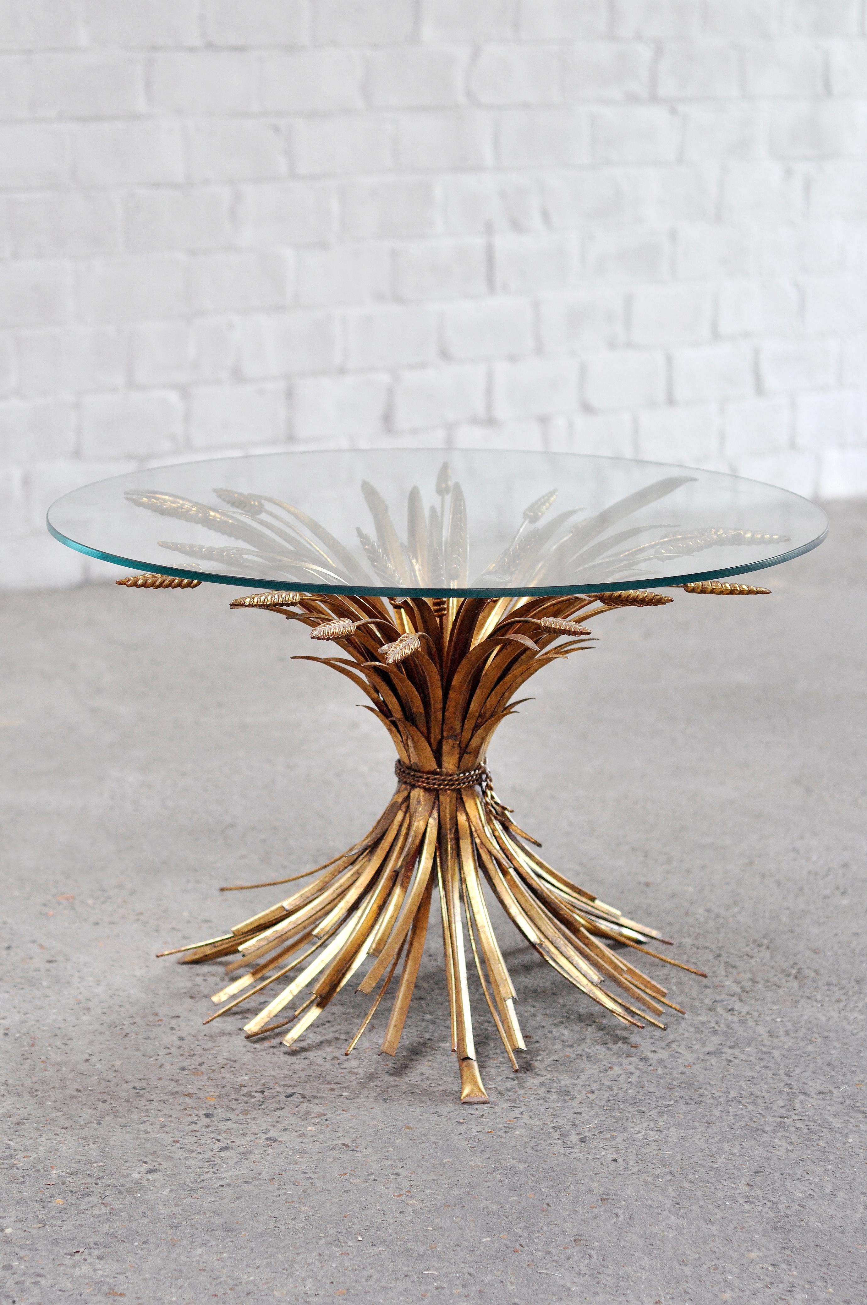 Gilt Sheaf of Wheat Coffee Table in the Style of Coco Chanel, 1960s In Good Condition For Sale In Zwijndrecht, Antwerp