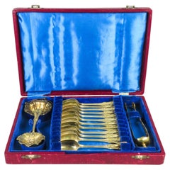Gilt silver tea service set with its case, 19th century France.