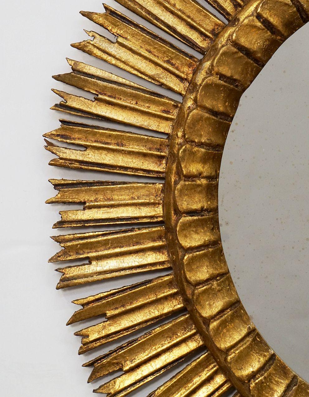 French Gilt Starburst or Sunburst Mirror from France (Diameter 26)