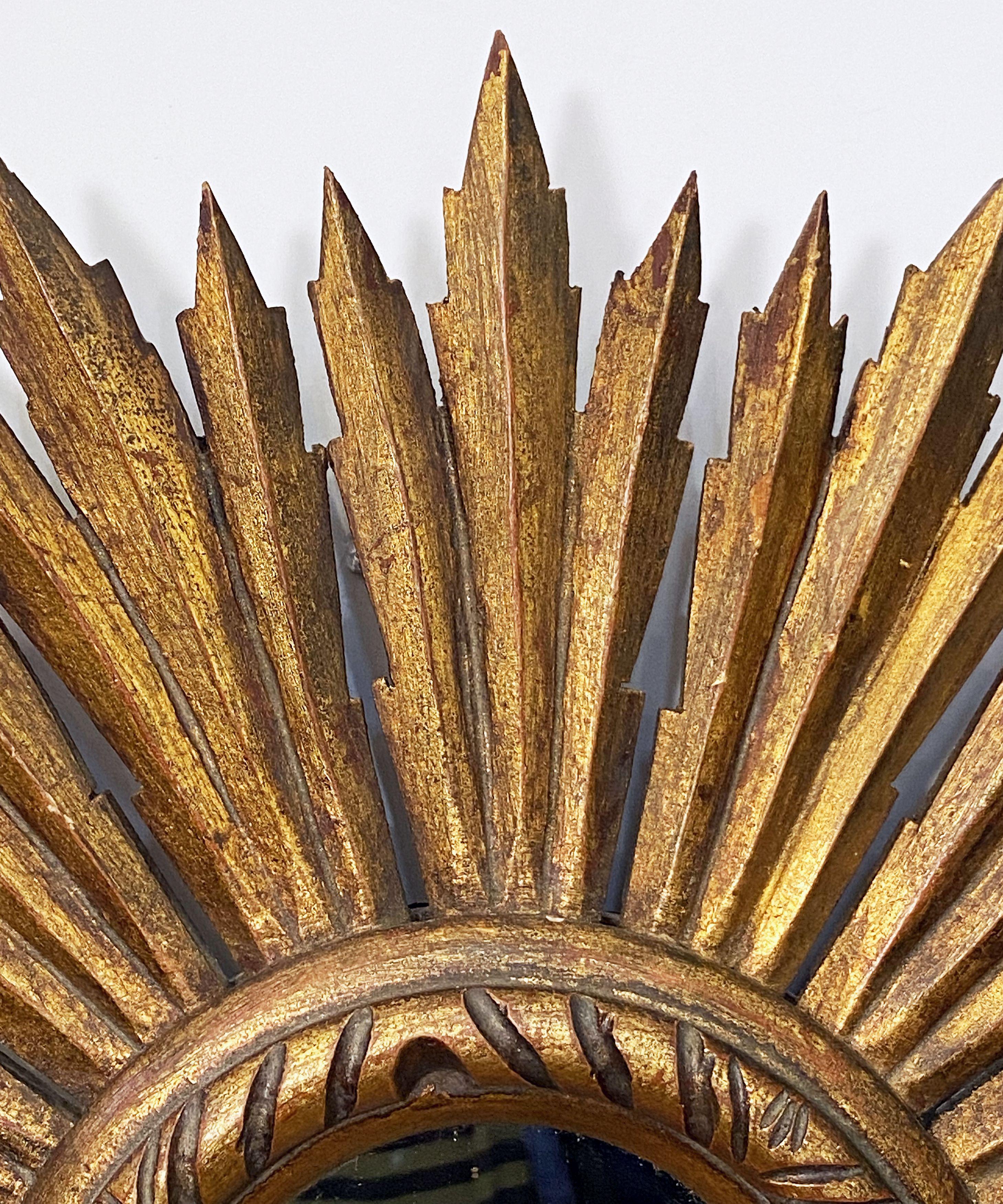Spanish Gilt Starburst or Sunburst Mirror from Spain (Diameter 18)