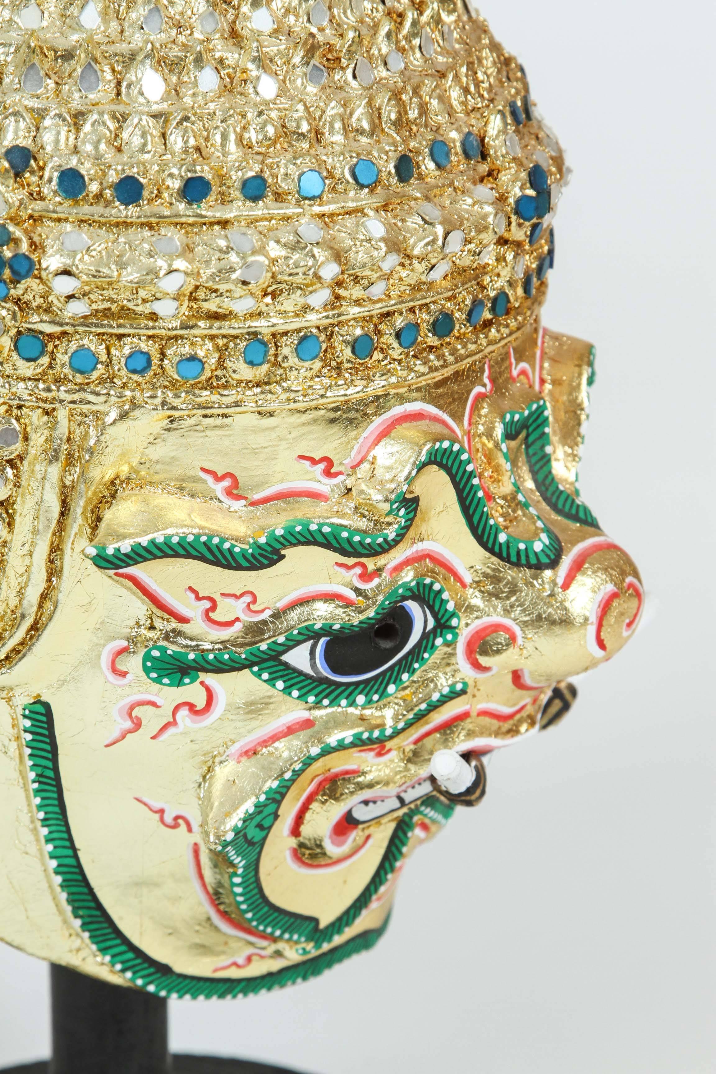 Vergoldete thailändische Demon-Maske-Tänzer-Kopfschmuck Krone im Angebot 5