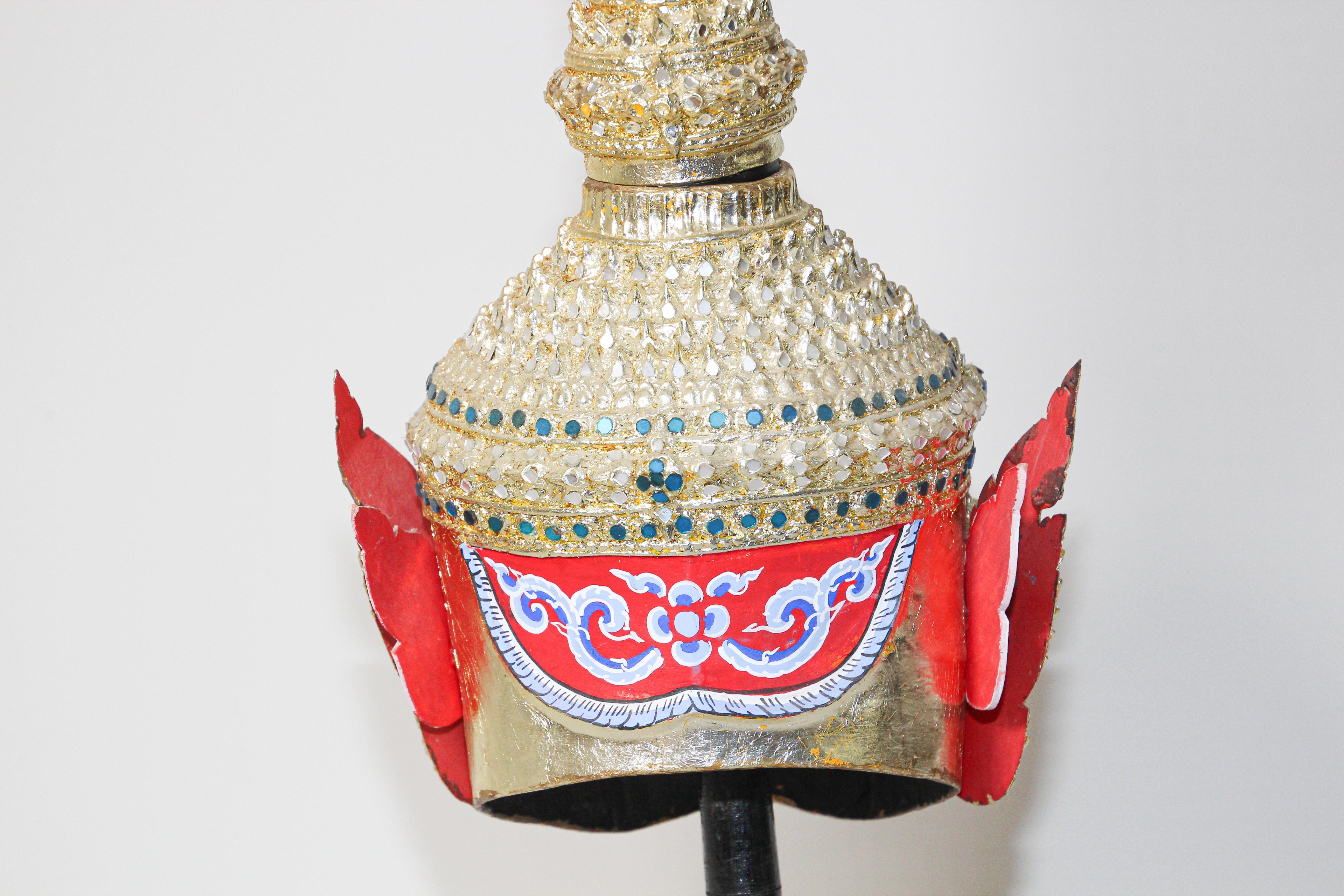 Vergoldete thailändische Demon-Maske-Tänzer-Kopfschmuck Krone im Angebot 12
