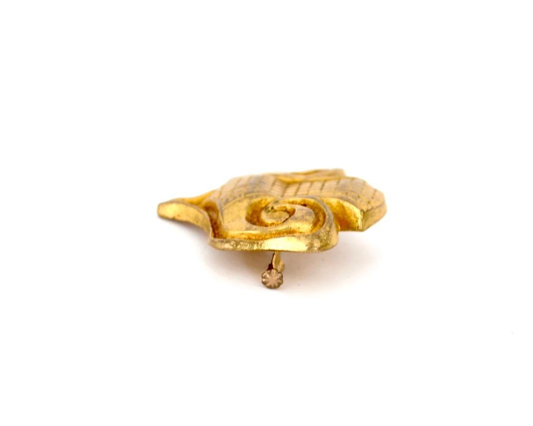 French Gilt Washed Bronze Brooch Attributed to Line Vautrin Unsigned  For Sale