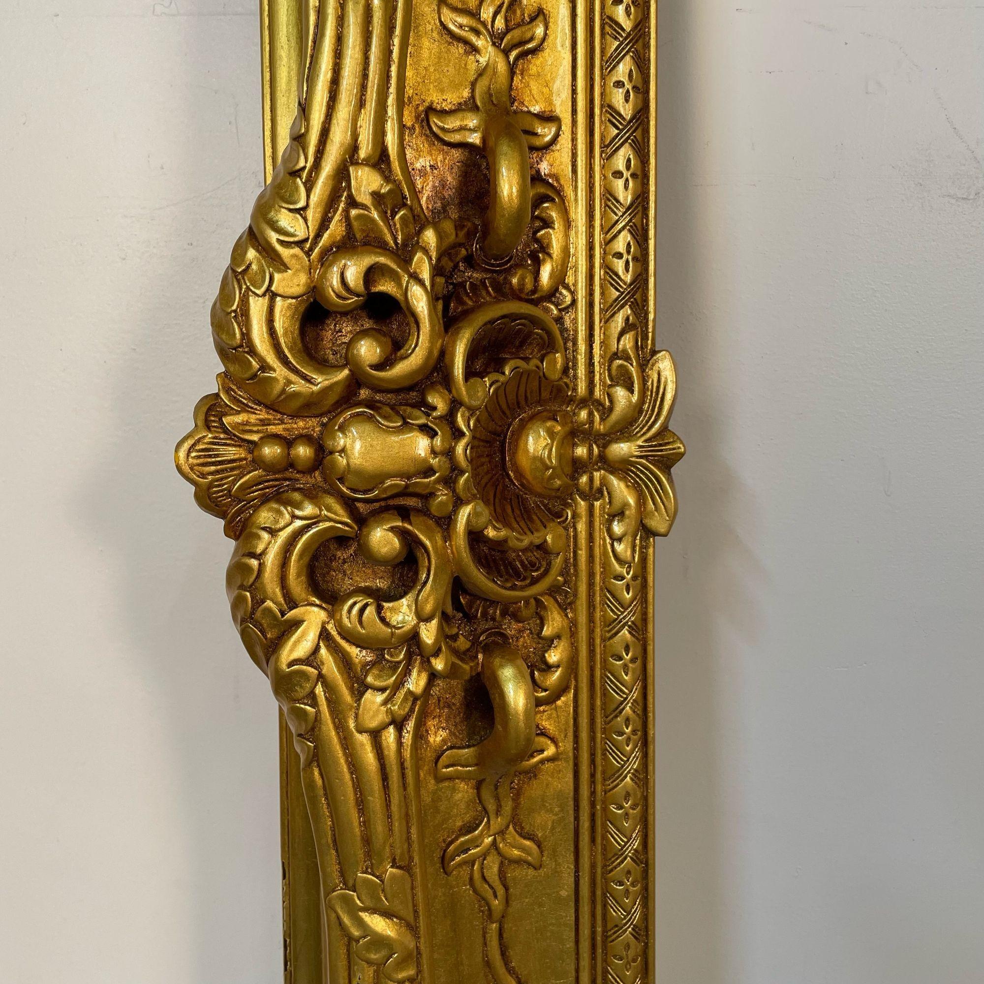 Tableau, miroir ou cadre en bois doré, monumental, sculpté en vente 6