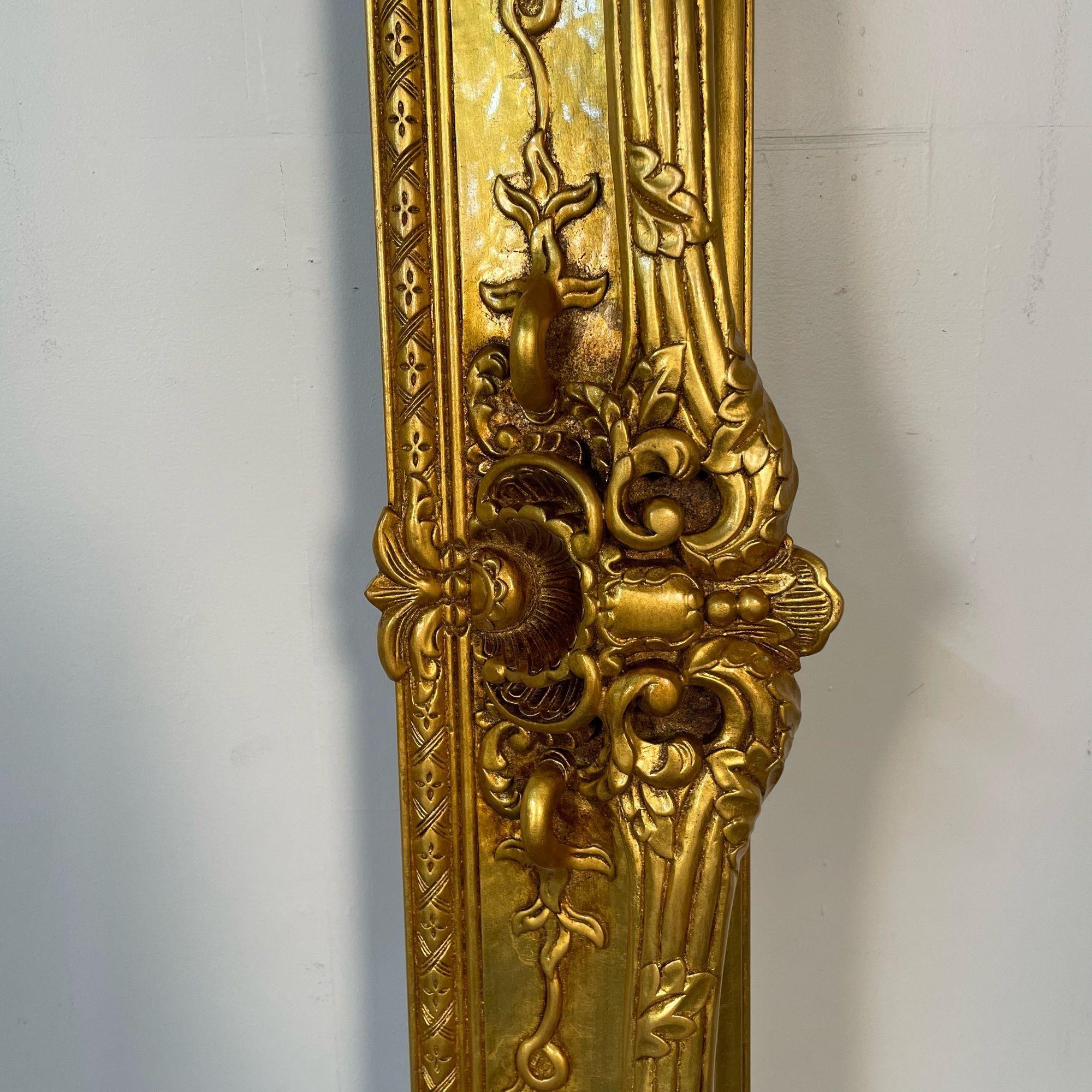 Tableau, miroir ou cadre en bois doré, monumental, sculpté en vente 3
