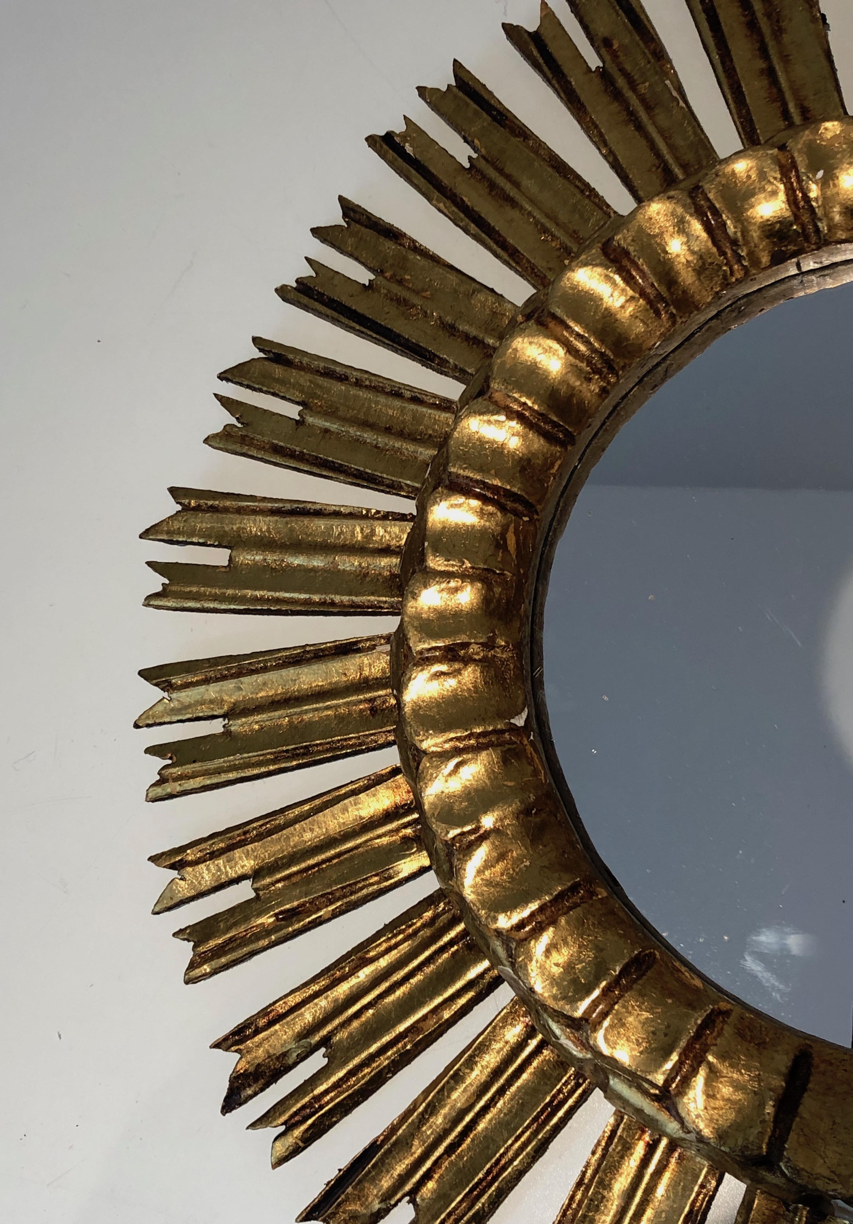 Gilt Wood Sunburst Mirror In Good Condition In Marcq-en-Barœul, Hauts-de-France