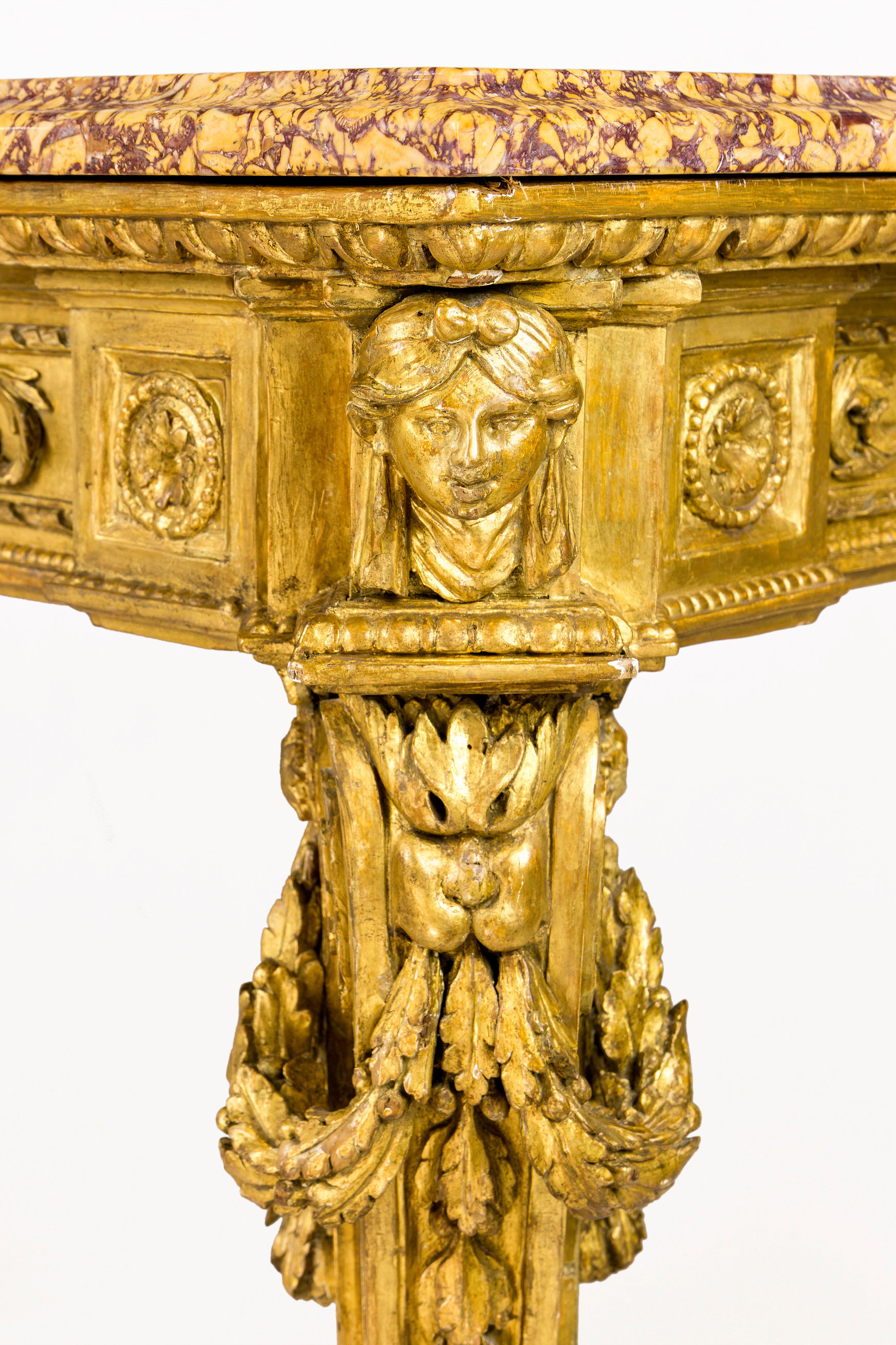 Gilt wooden console with marble top.
Spanish Brocatelle marble top.
Sculpted giltwood base.
Palacian console.
18th century, Italy.
Good vintage condition.
Original.