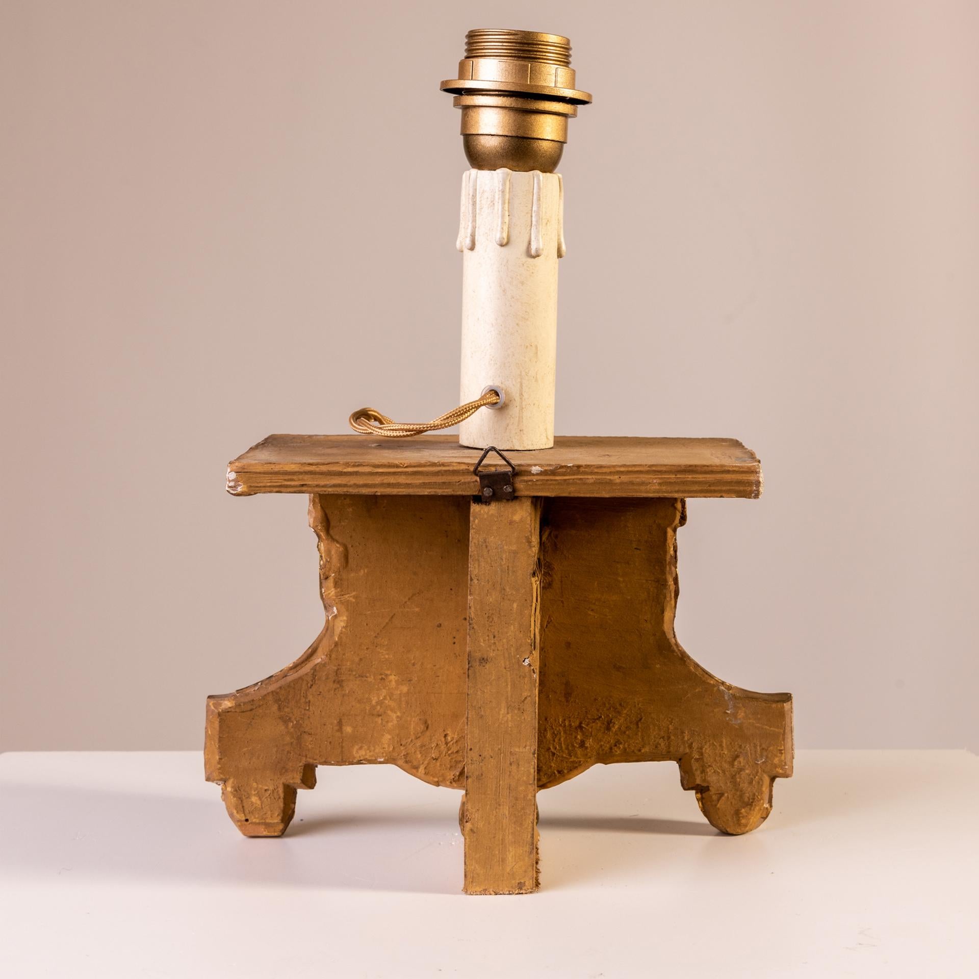 Luigi XVI Fregio in legno dorato come applique da parete in vendita