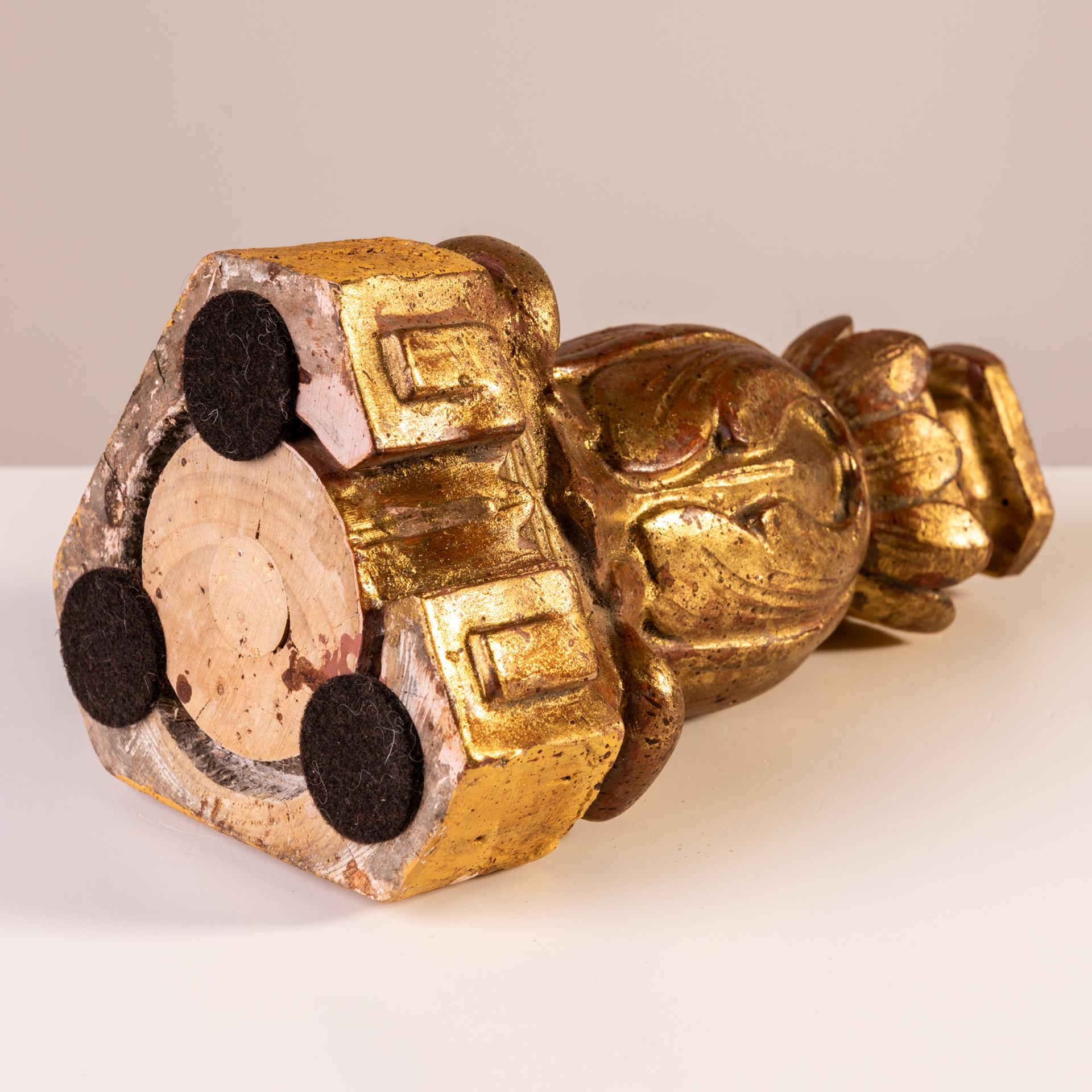 18th Century Gilt Wooden Little Base Louis XVI For Sale