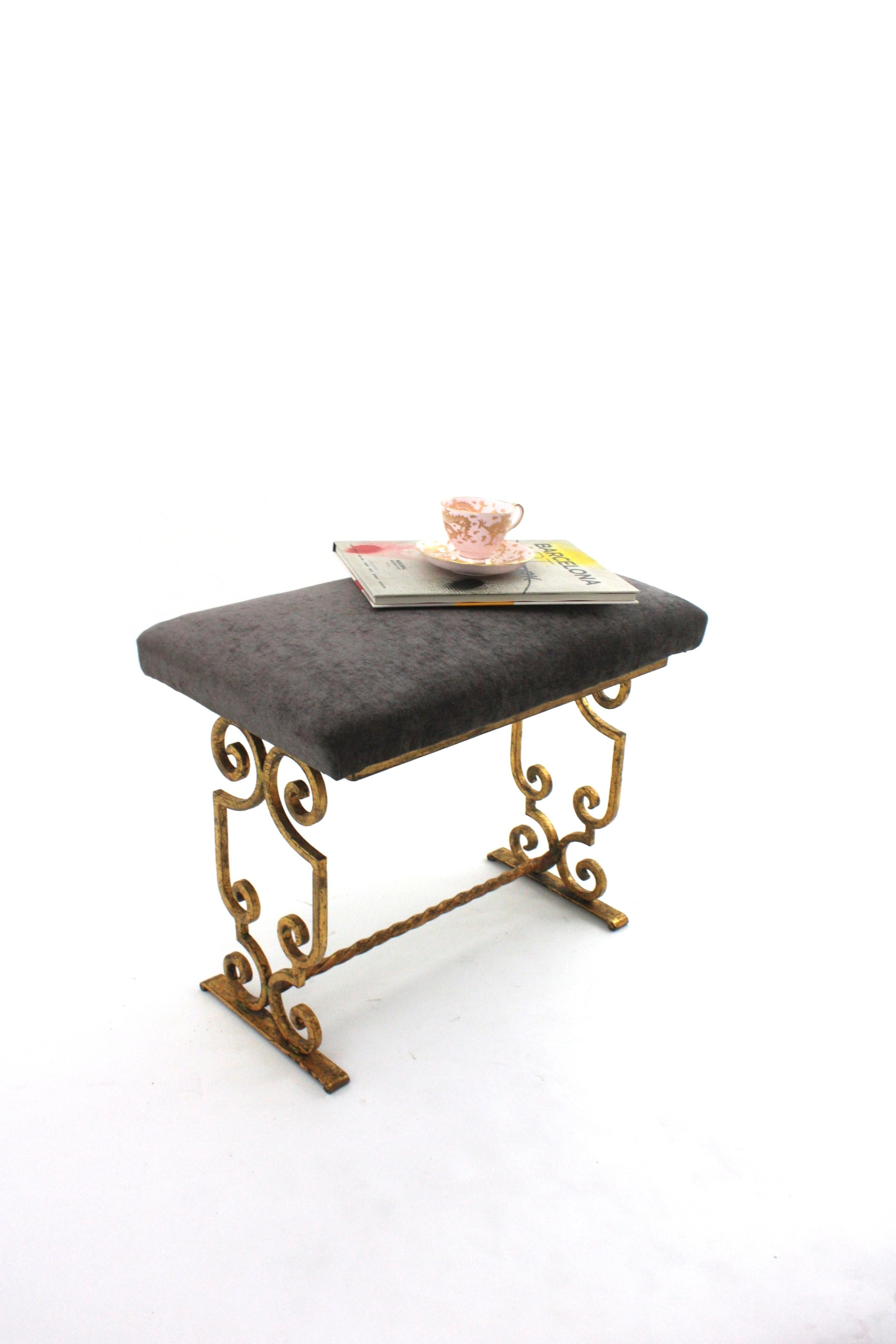Gilt Wrought Iron Bench / Stool with Gray Velvet Seat, France 1940s In Good Condition For Sale In Barcelona, ES