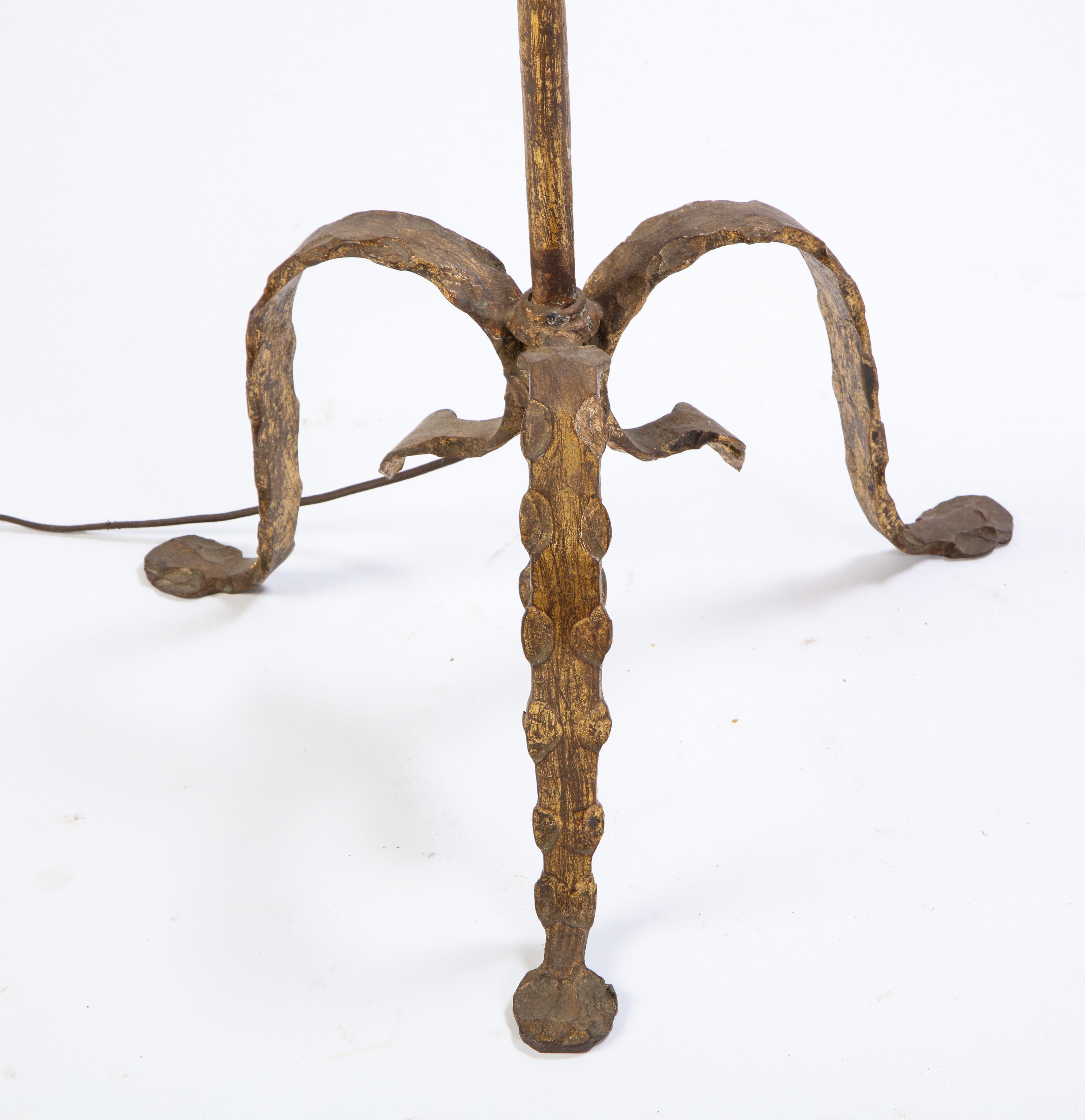 20th Century Gilt Wrought-Iron Floor Lamp with Three Legs, Modern For Sale