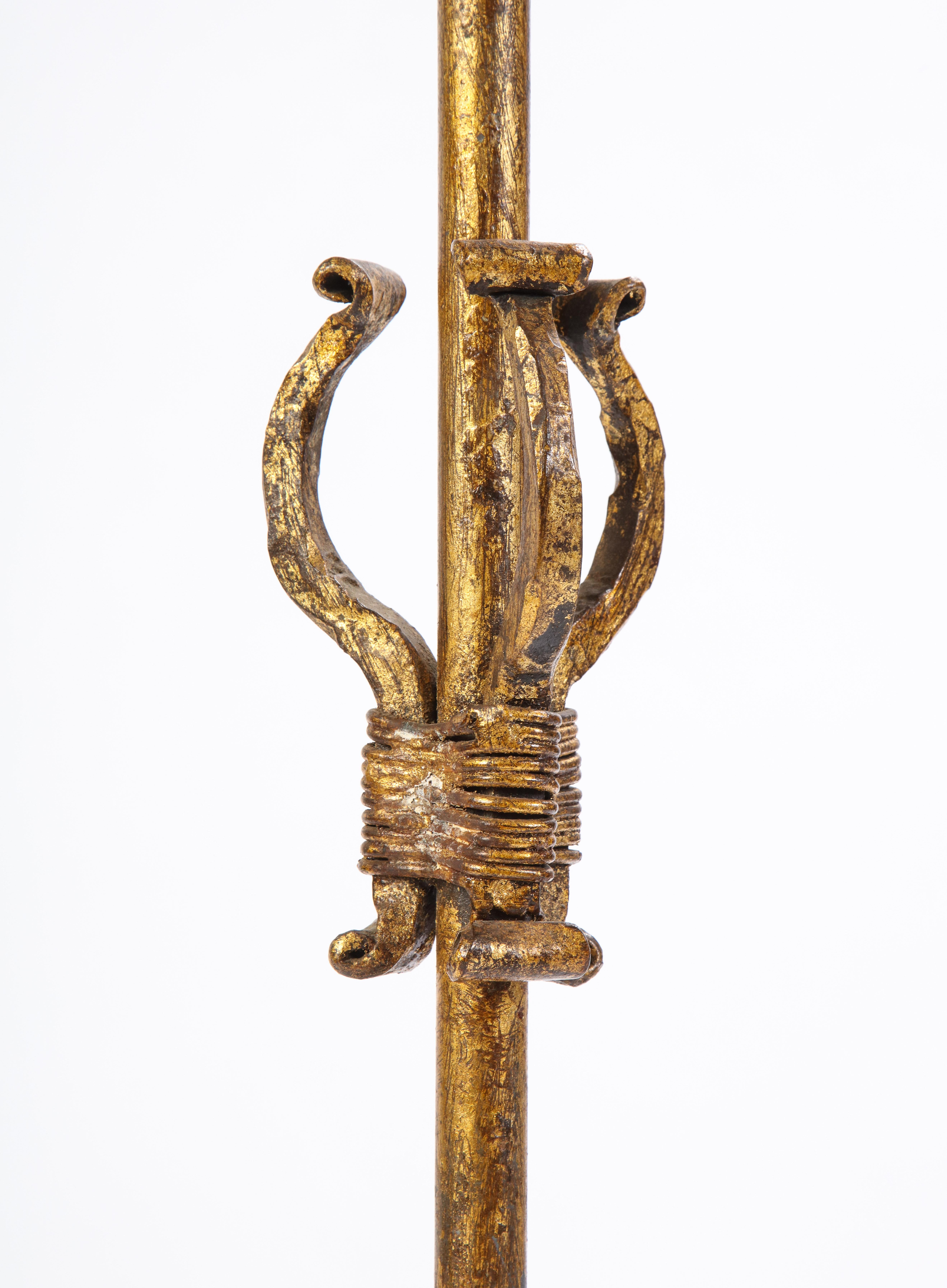 Gilt Wrought-Iron Floor Lamp with Three Legs, Modern In Good Condition In New York, NY