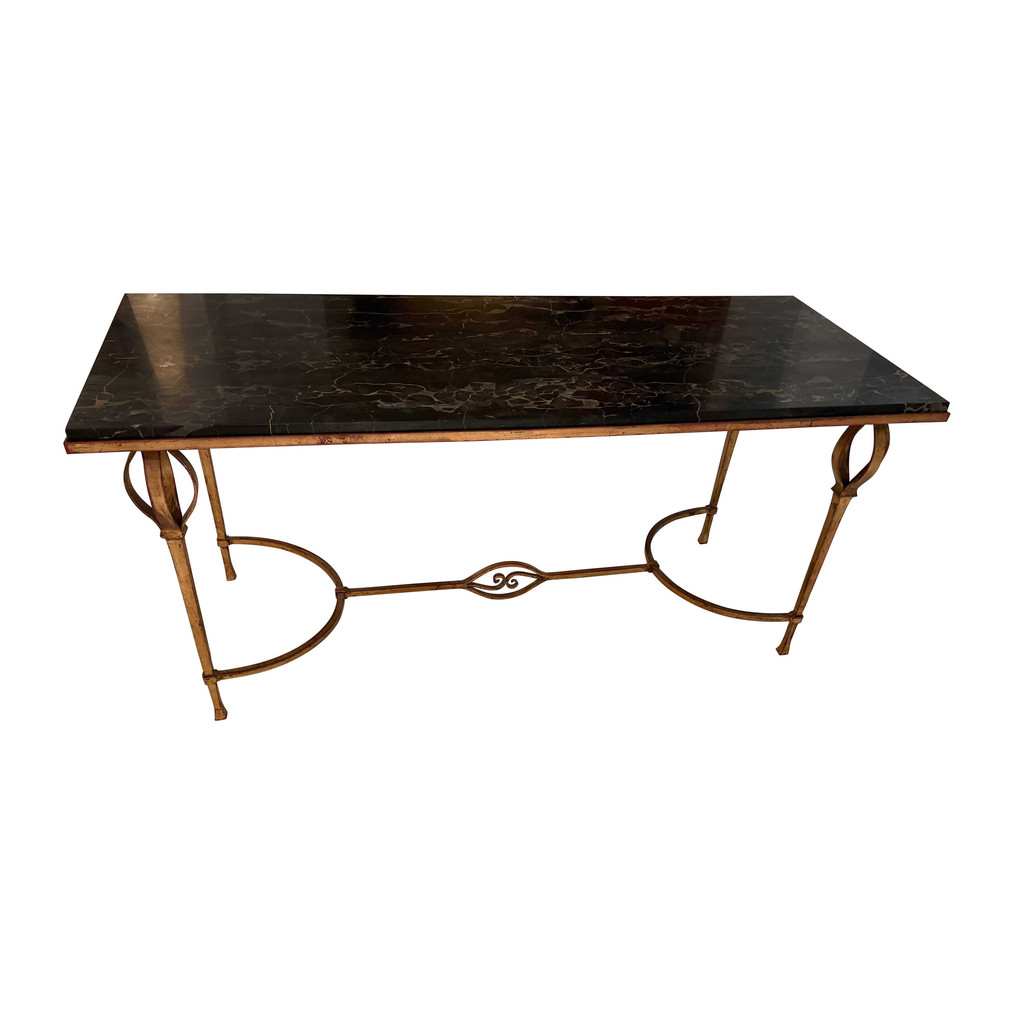 Table basse en fer forgé doré avec plateau en marbre Portor de la Maison Ramsay, France en vente