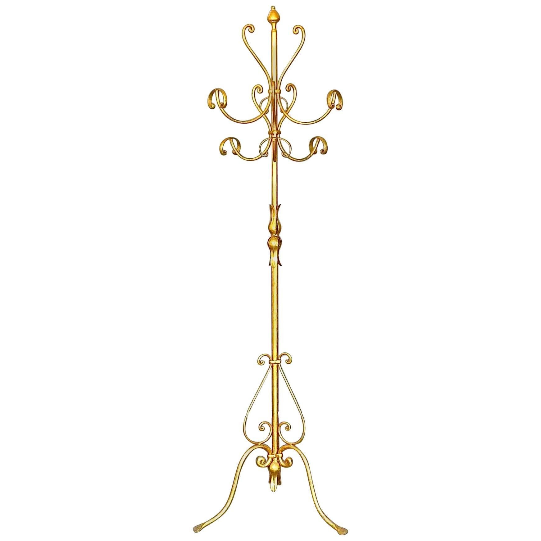 Porte-manteaux en métal fer forgé doré Porte-chapeaux style Kögl:: Italie:: années 1950