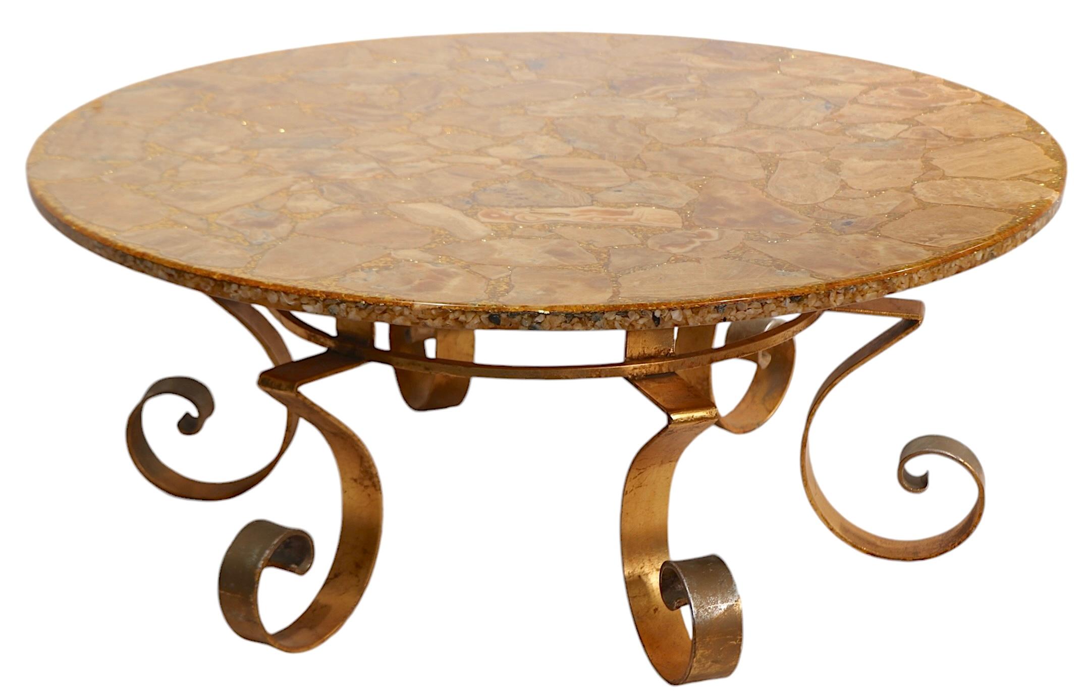 Table basse en fer forgé doré, onyx et résine écaillée dorée, d'Enzo Missoni en vente 8