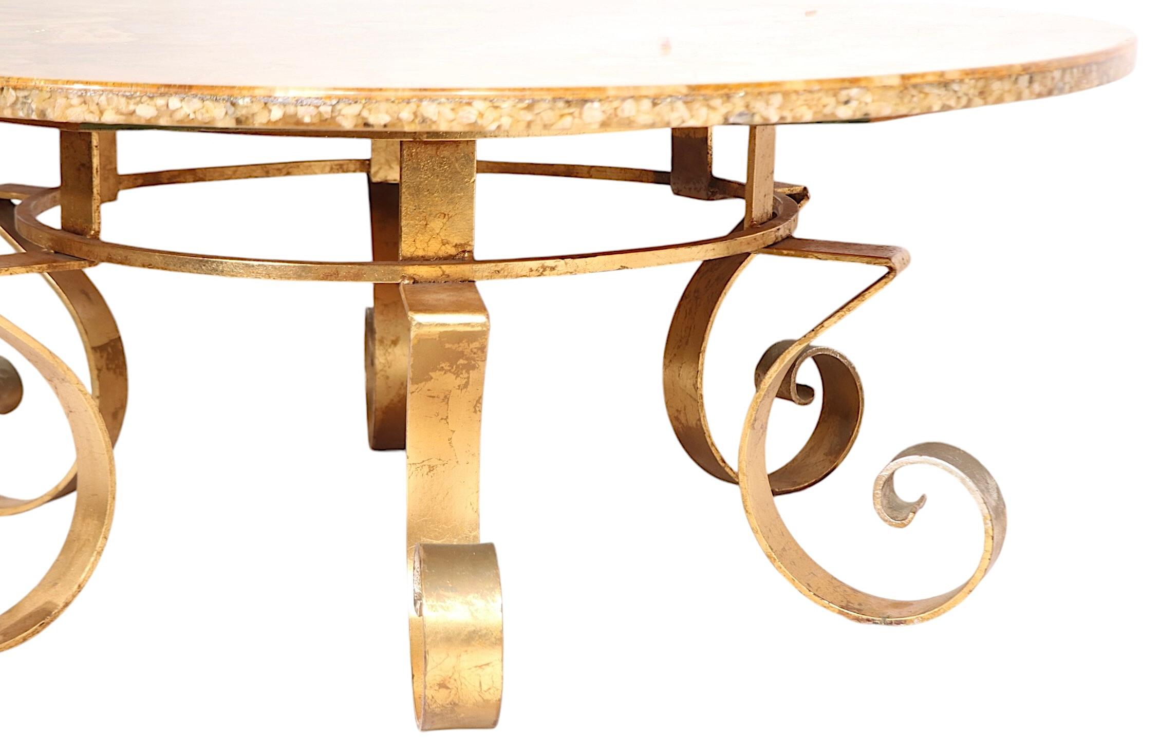 Table basse en fer forgé doré, onyx et résine écaillée dorée, d'Enzo Missoni en vente 10