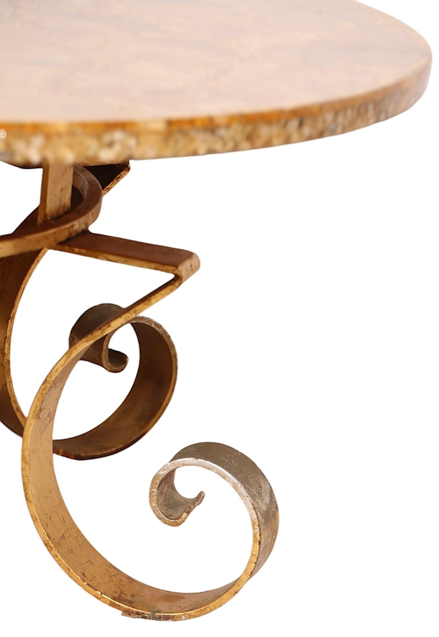 Table basse en fer forgé doré, onyx et résine écaillée dorée, d'Enzo Missoni en vente 11