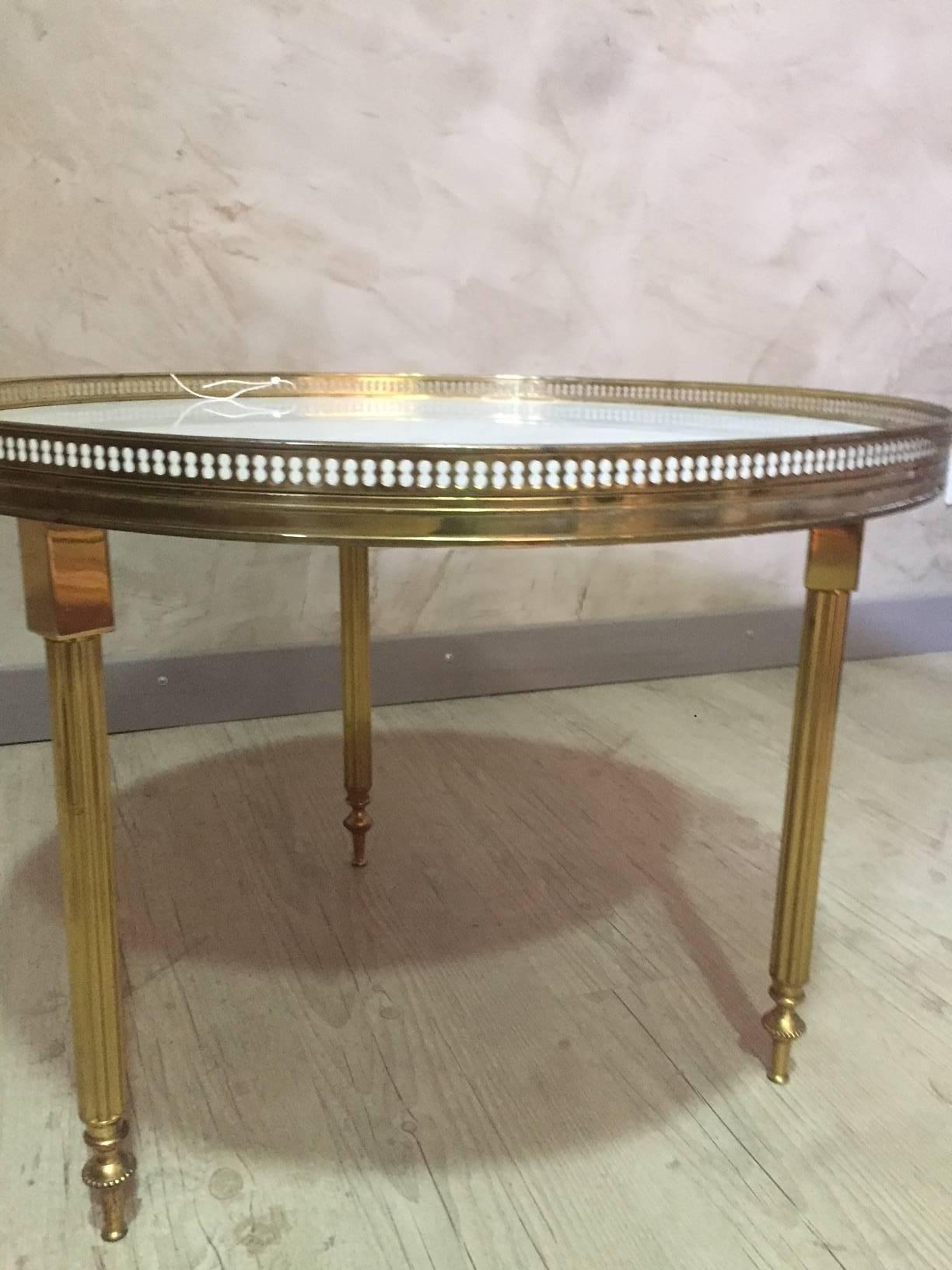Mid-20th Century Gilded Brass and White Marble Round Table, 1950s
