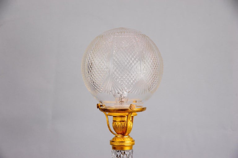 Gilded historistic table lamp, circa 1890s with original glass shade
Original condition.