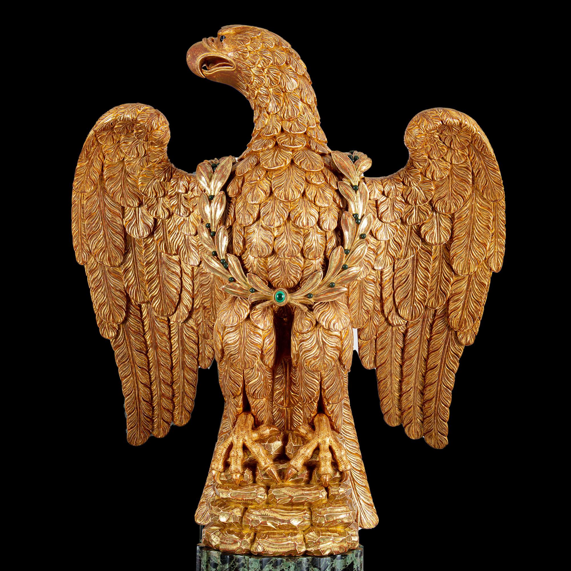 Giltwood Carved Eagle on Verde Antico Fluted Marble Column In Excellent Condition For Sale In London, by appointment only