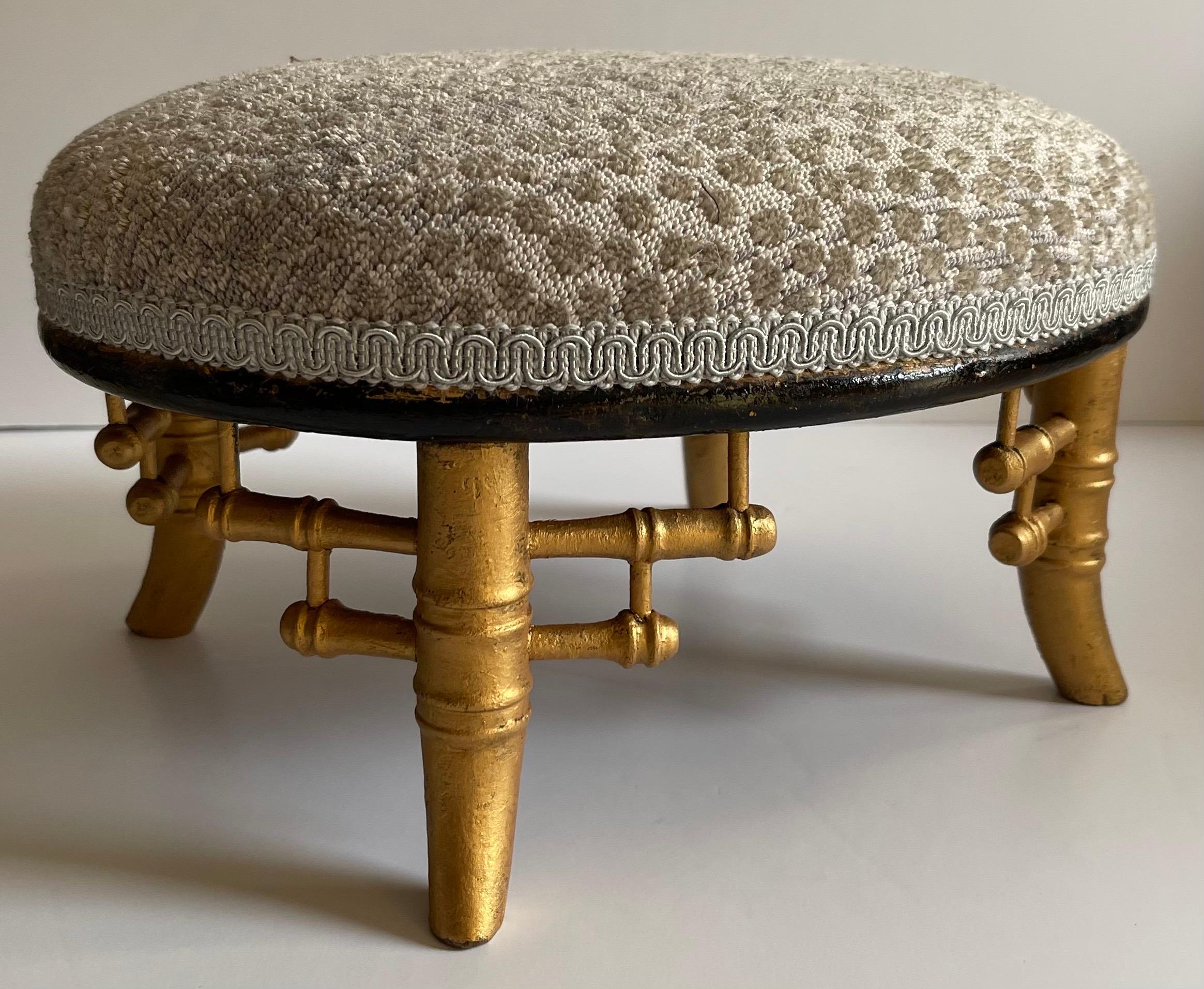 Giltwood Chinoiserie Bambus Oval Fußhocker (Spätes 19. Jahrhundert) im Angebot