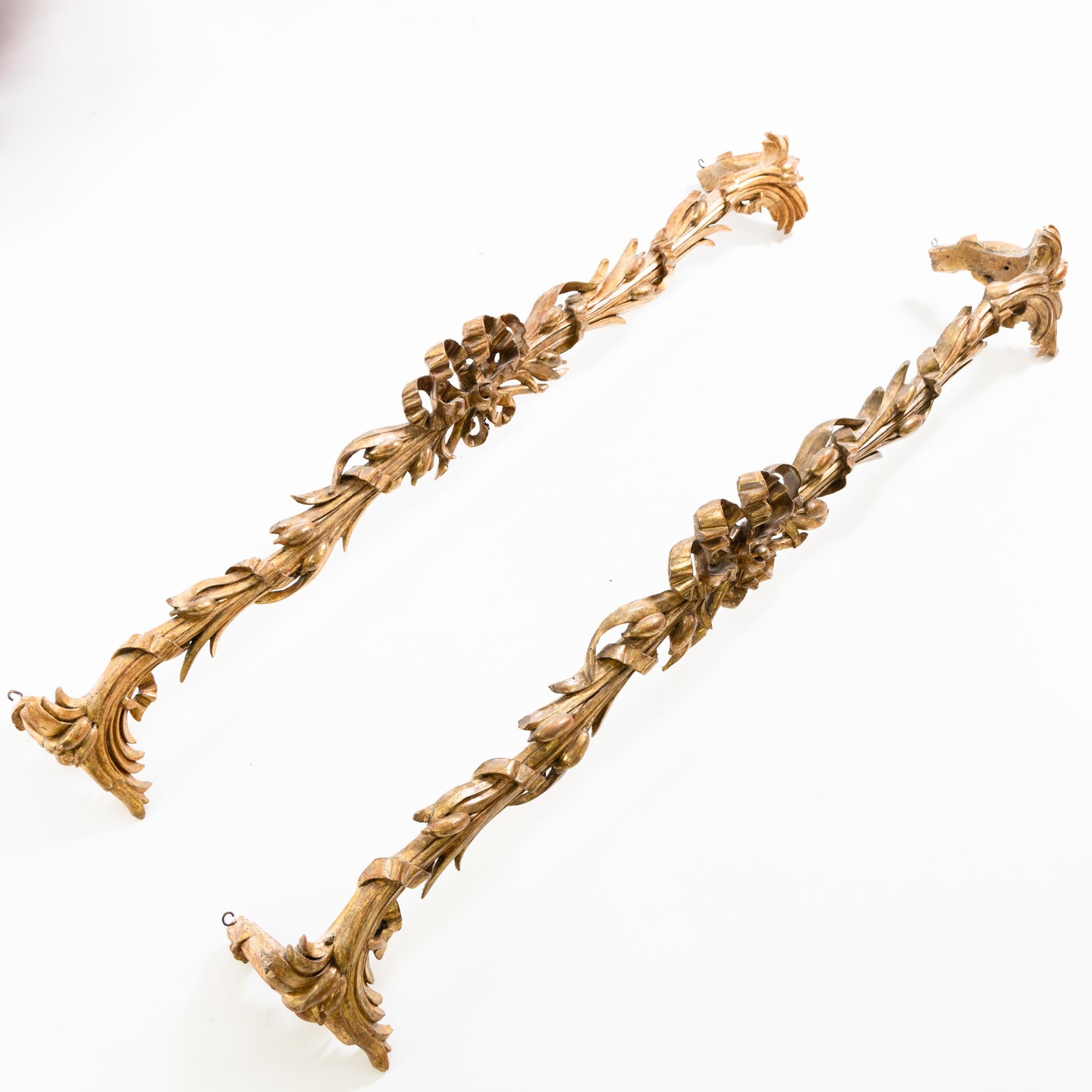 Giltwood Curtain Rods, Italy, 19th Century For Sale 1