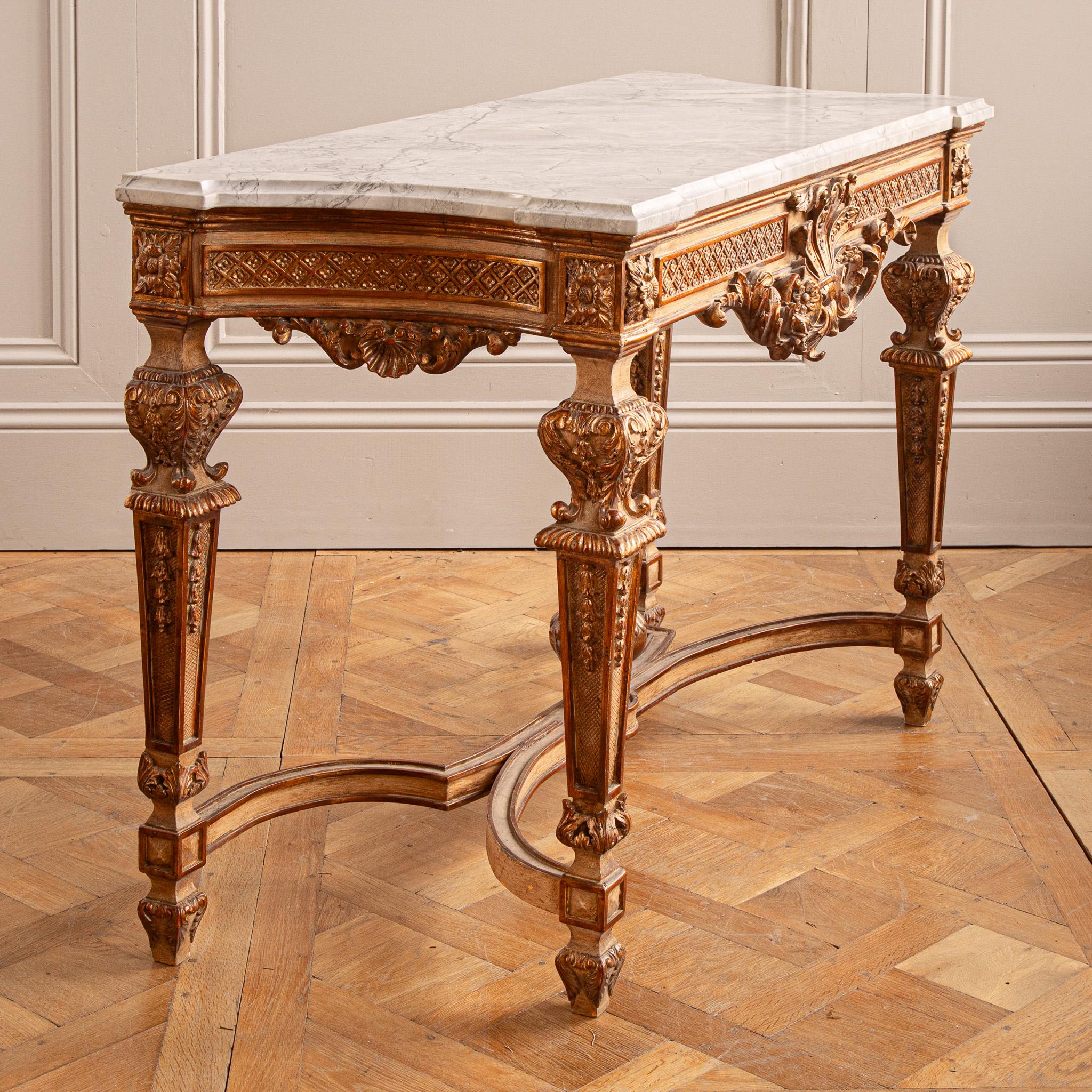 Französische Konsole aus vergoldetem Holz im Louis XIV.-Stil, hergestellt von La Maison London im Angebot 13