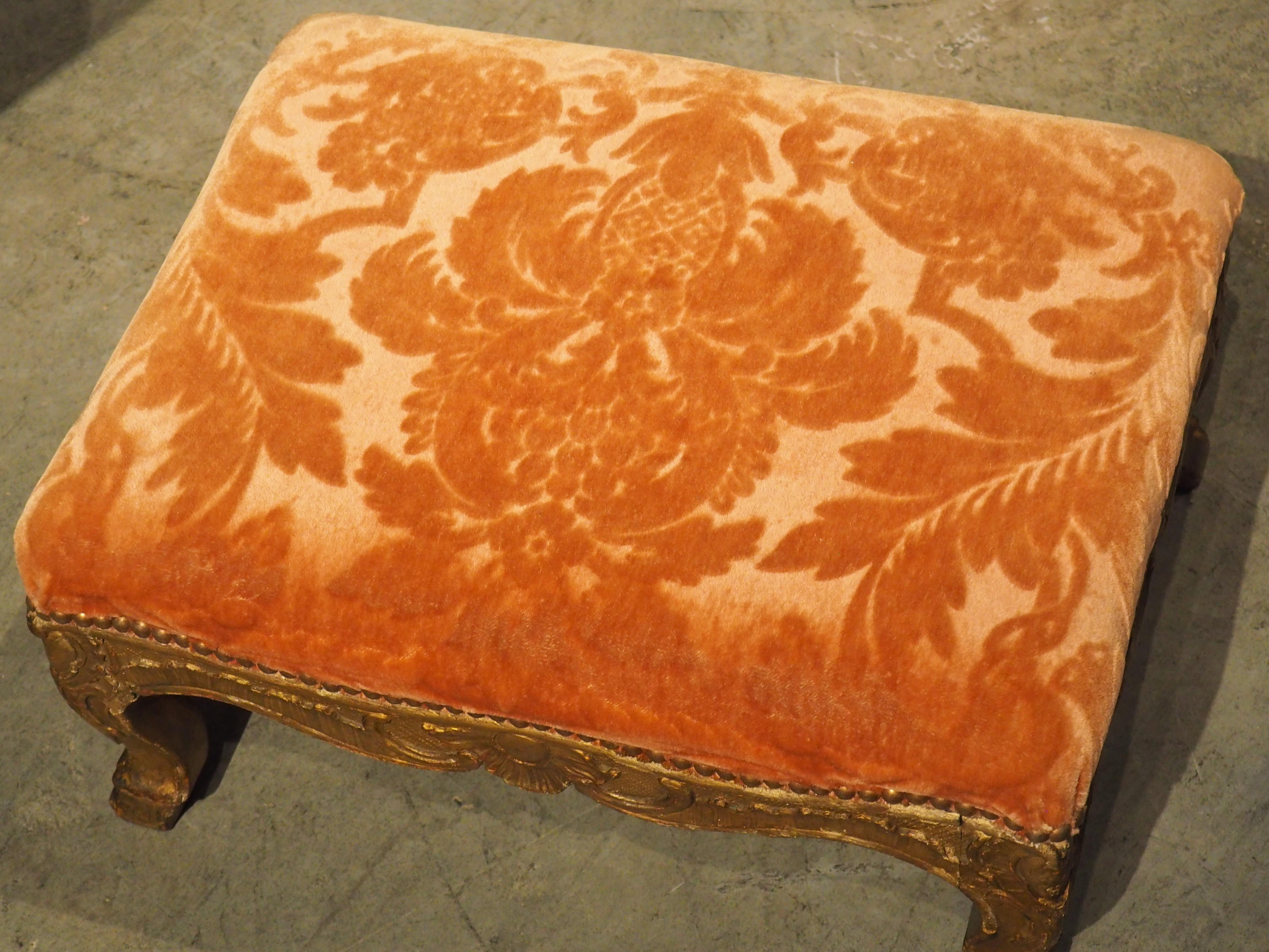Giltwood French Regence Tabouret with Orange Velvet Upholstery, circa 1720 8