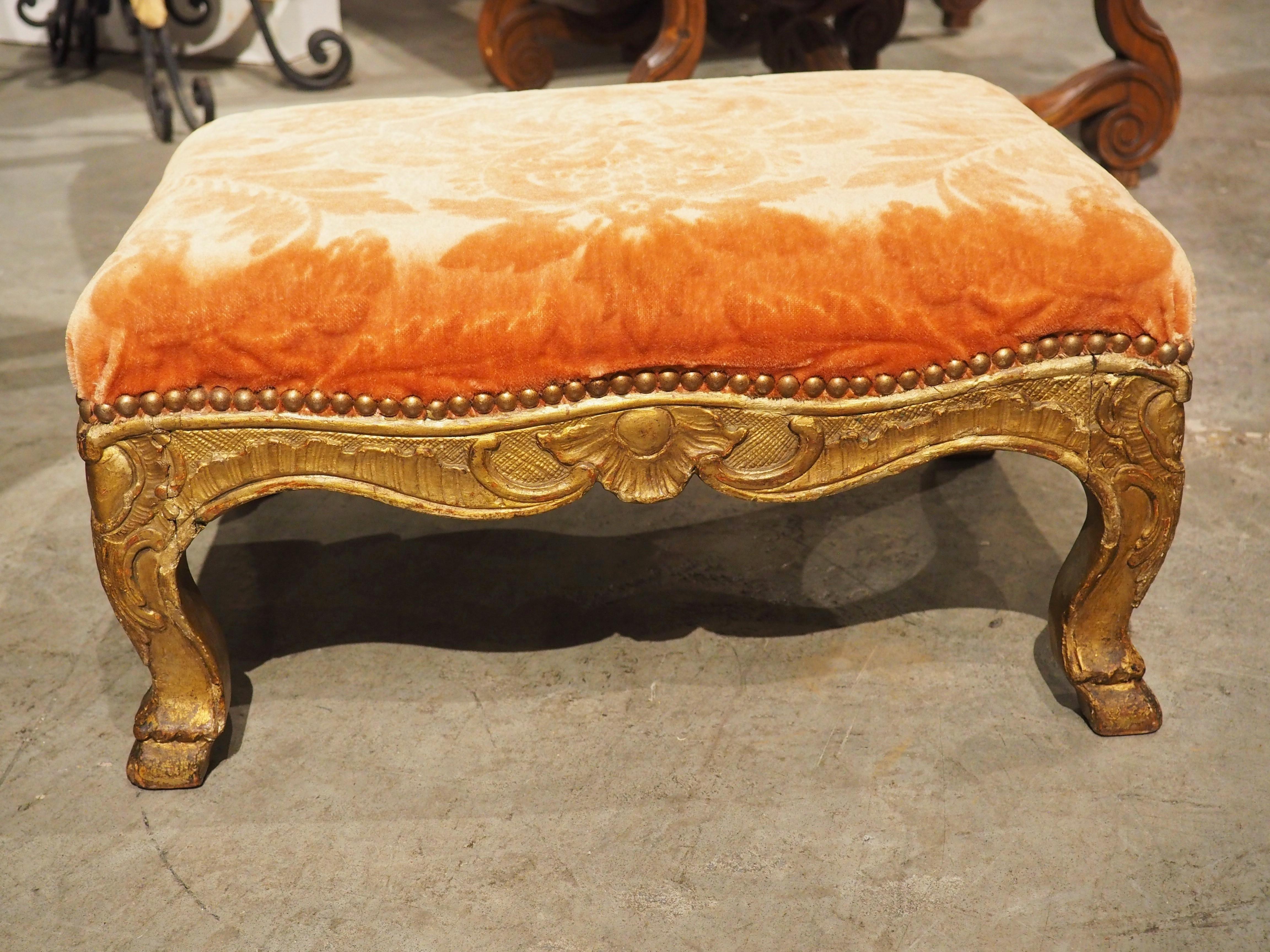 Giltwood French Regence Tabouret with Orange Velvet Upholstery, circa 1720 3