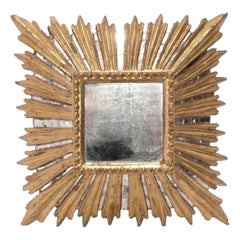 Miroir italien « Sunburst » en bois doré, 16" x 16", style Hollywood Regency, milieu du siècle