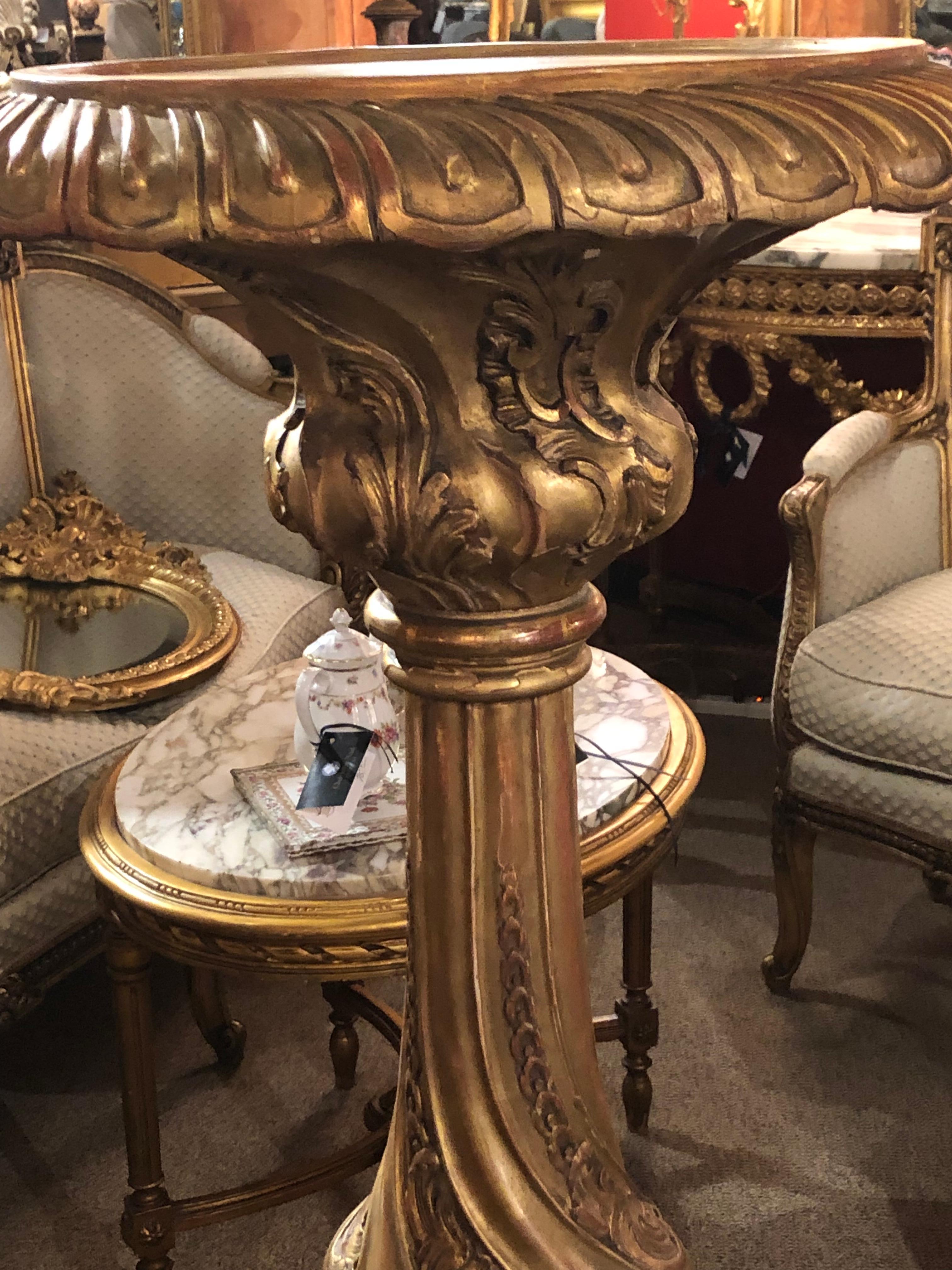 Giltwood Louis XVI Style Pedestal, 19th Century In Good Condition For Sale In Houston, TX