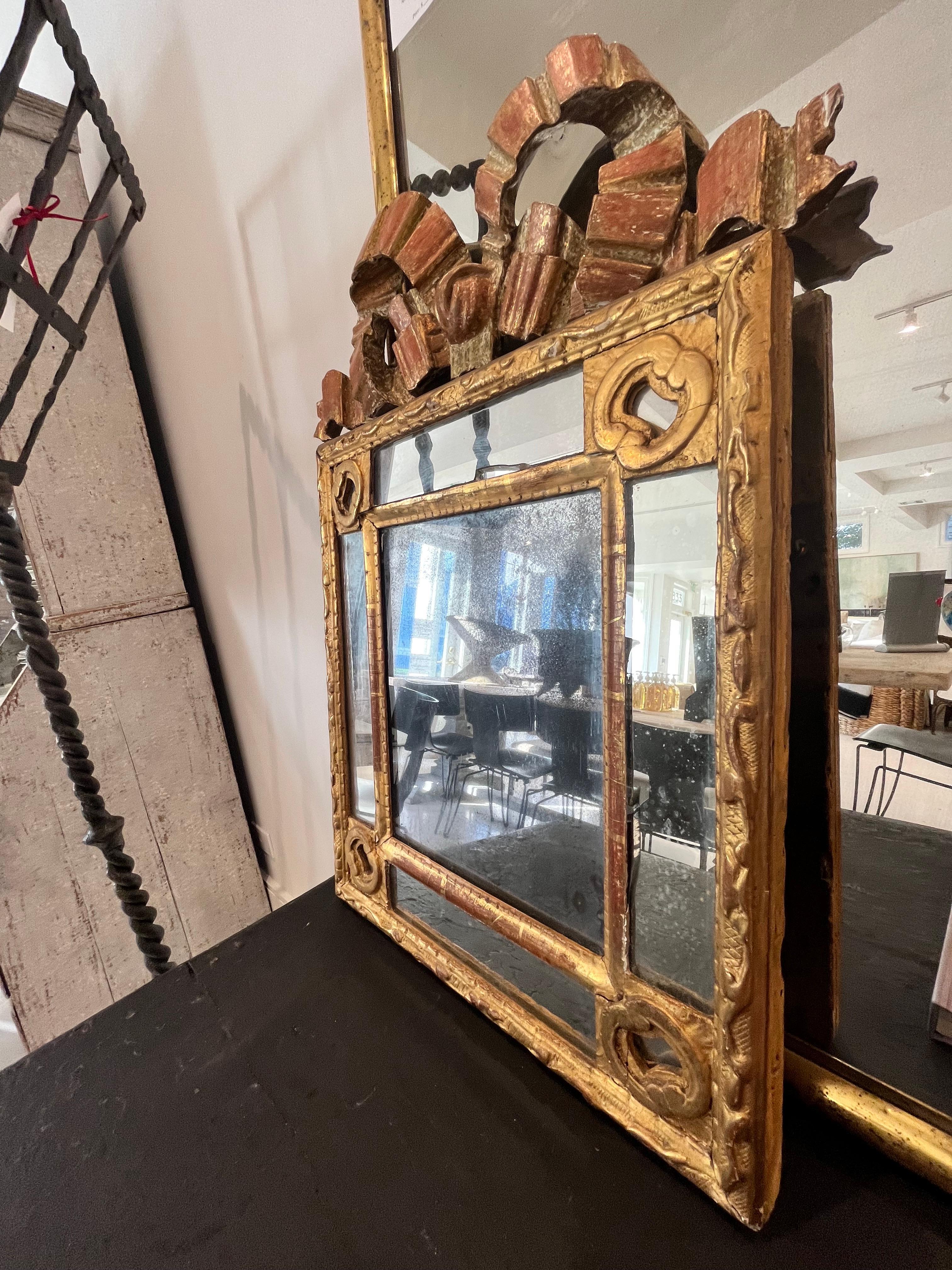 Giltwood Mirror, 18th Century, Neoclassical In Fair Condition For Sale In New Orleans, LA