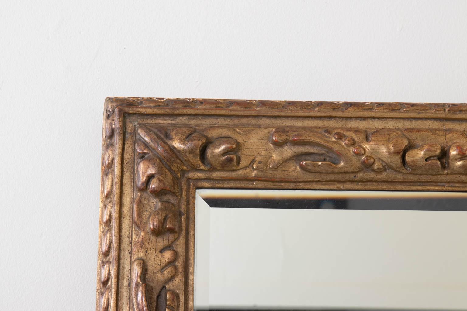 Giltwood Mirror with Beveled Glass In Good Condition For Sale In Stamford, CT