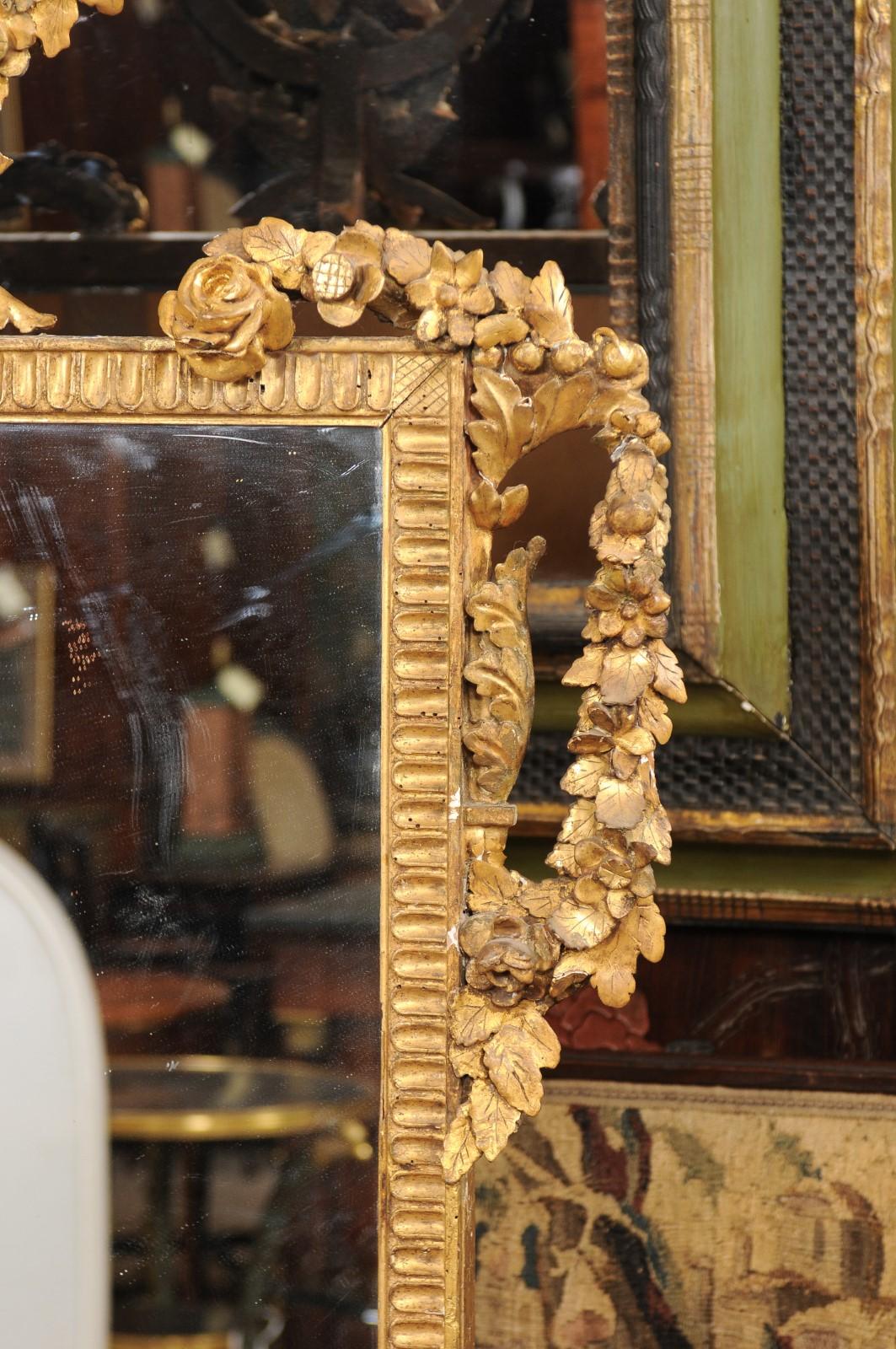 Giltwood Mirror with Rose Garland & Kissing Doves Crest, 19th Century Italy For Sale 1
