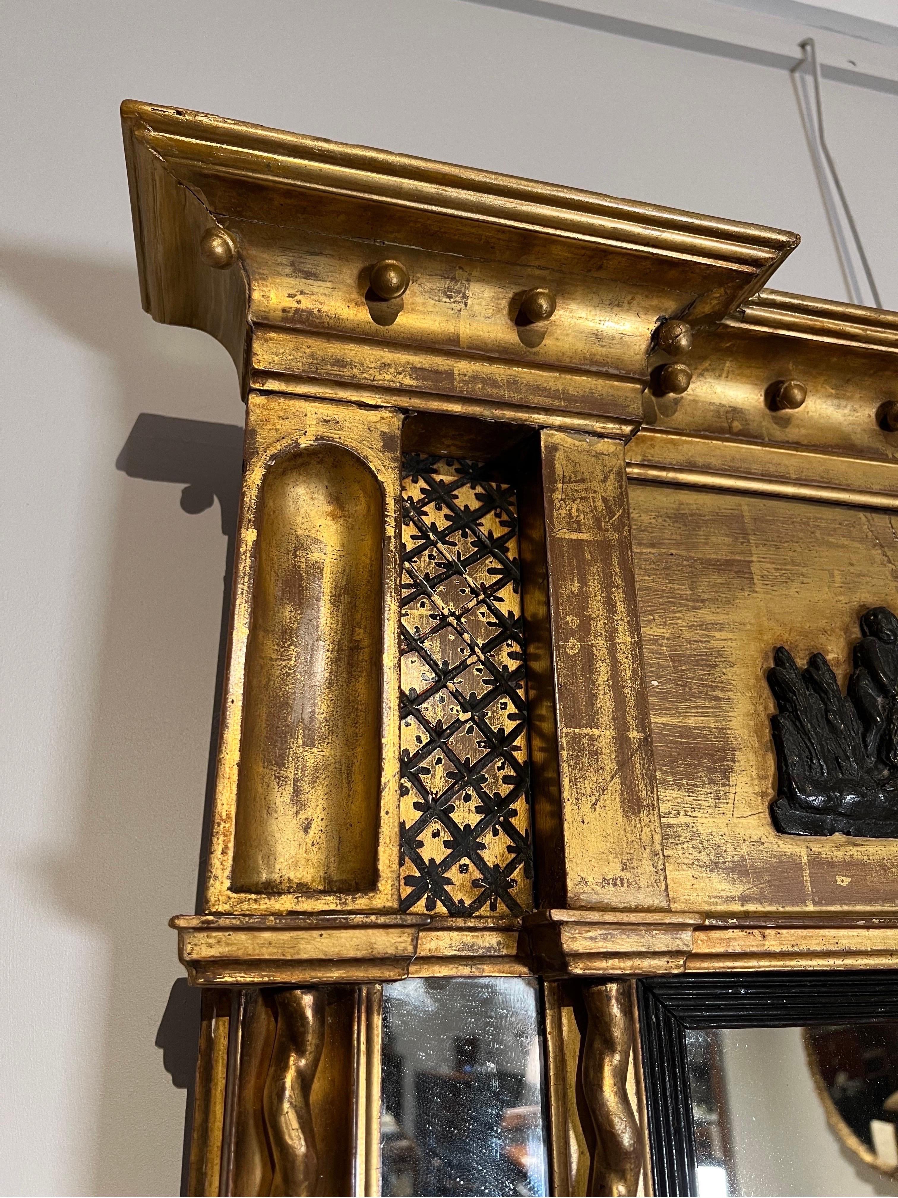 Néoclassique Miroir néoclassique bois doré en vente