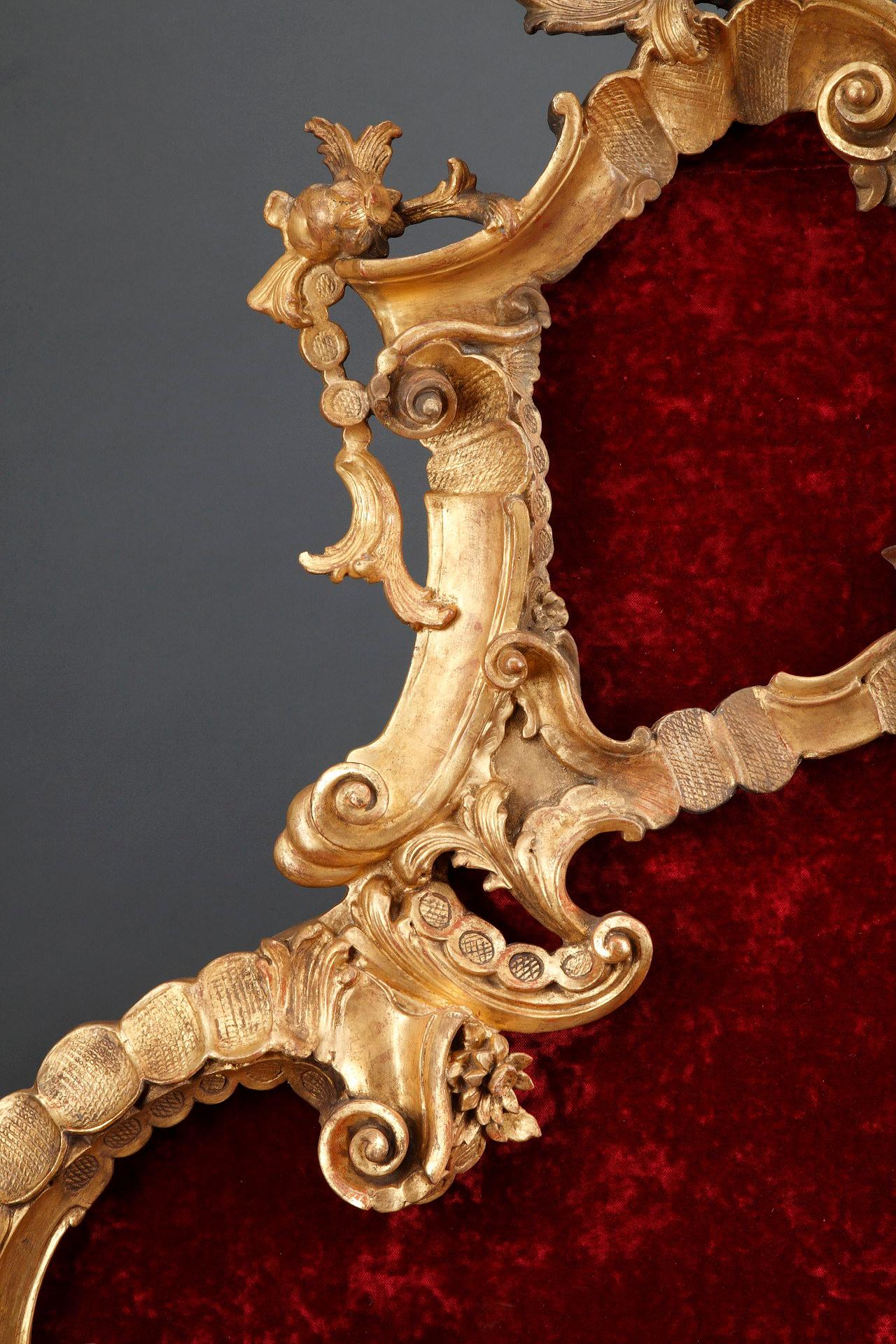 Giltwood Presentation Frame, Italy, Circa 1880 In Good Condition For Sale In PARIS, FR