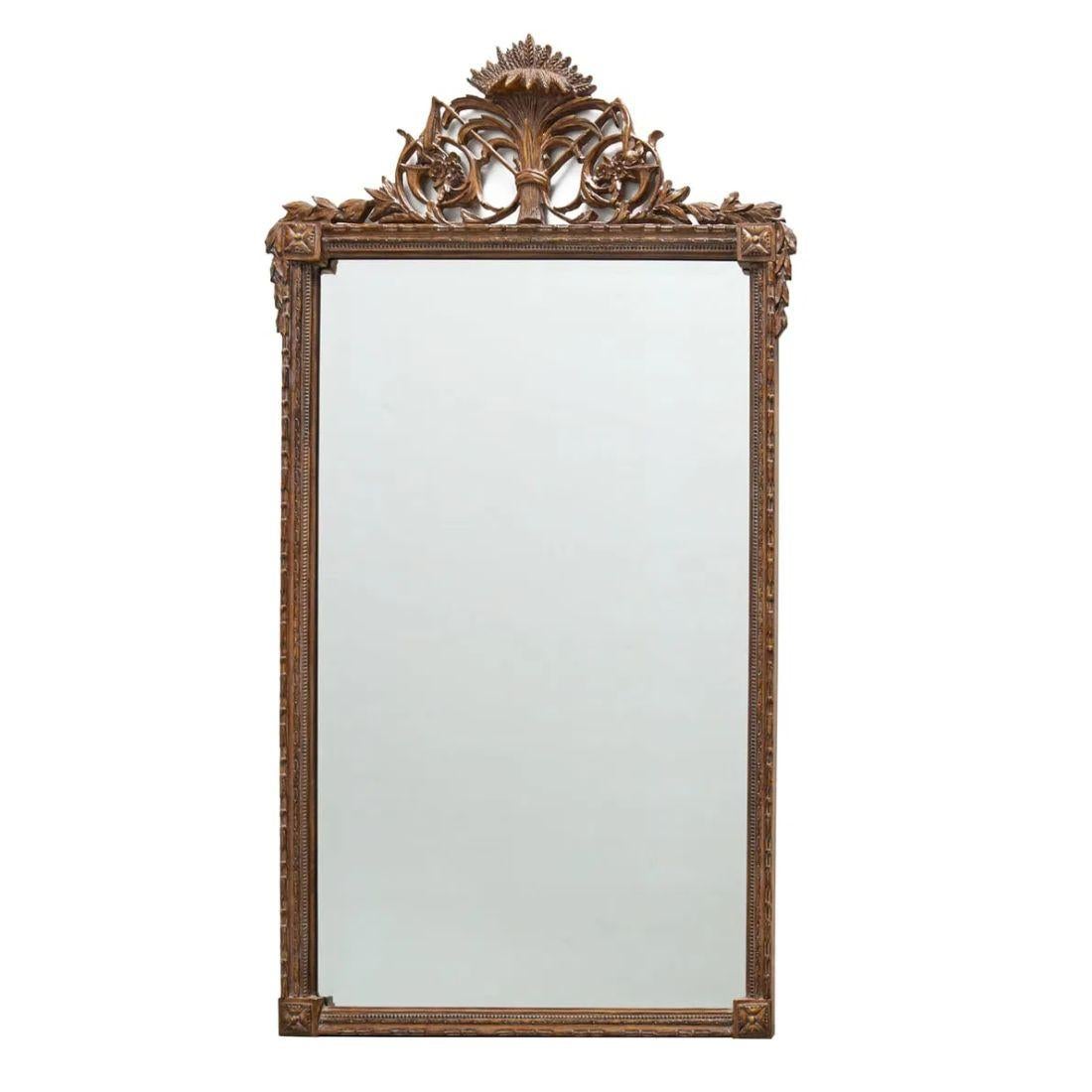 Giltwood Rectangular Mirror With Wheat and Foliate Crest In Good Condition For Sale In Locust Valley, NY