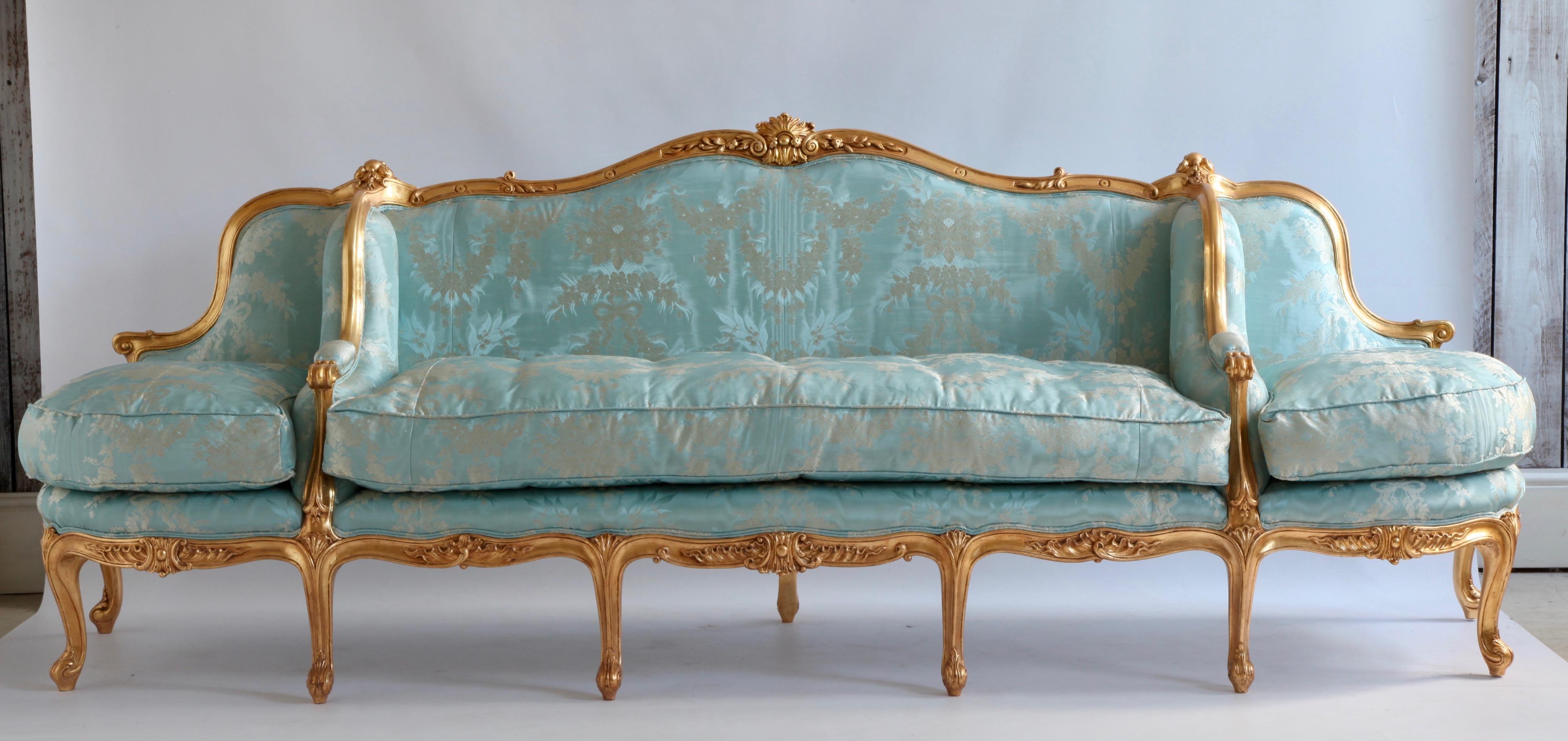 Giltwood Sofa Hand Carved in the Louis XV Style For Sale 1