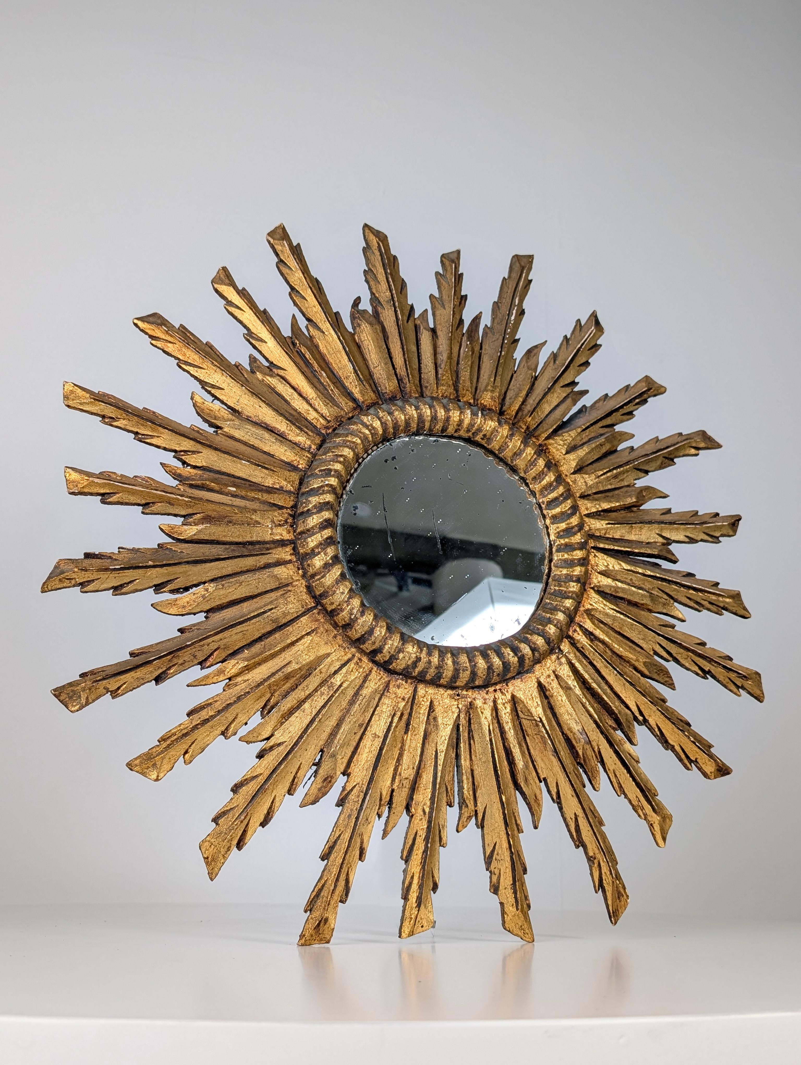 Specchio Giltwood Sunburst, anni '50 In condizioni buone in vendita a Benalmadena, ES