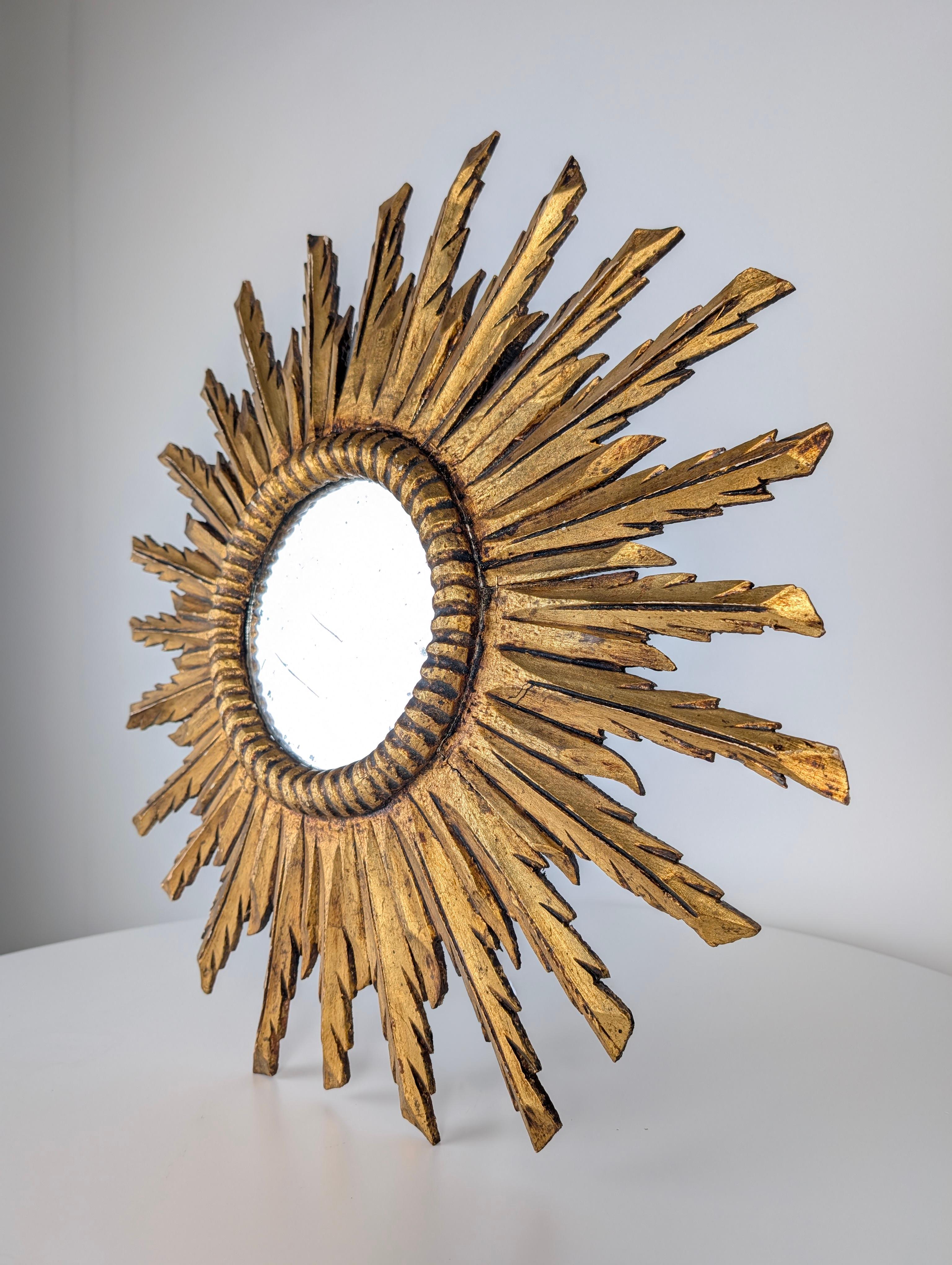 Metà XX secolo Specchio Giltwood Sunburst, anni '50 in vendita