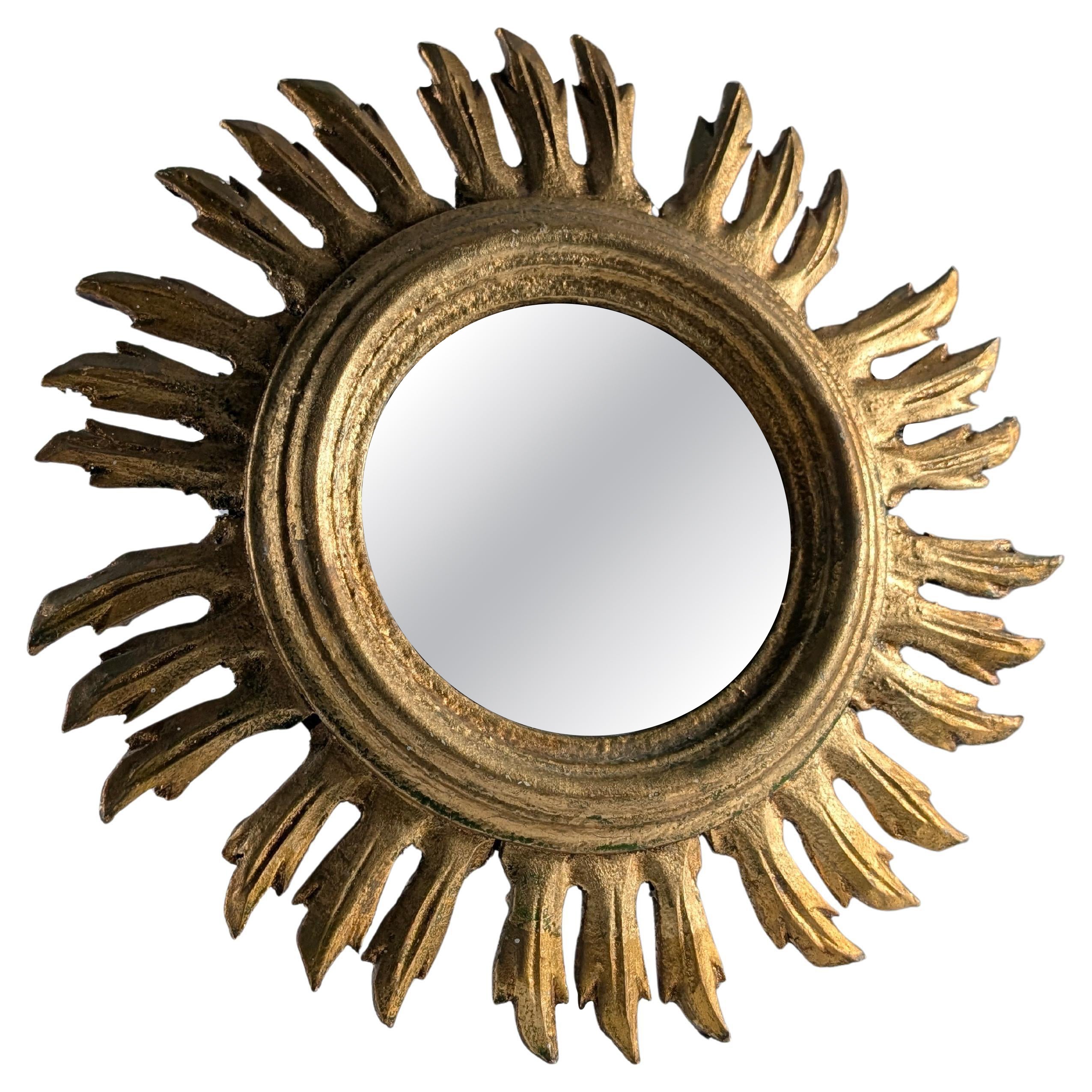 Miroir en bois doré en forme de soleil, années 1960