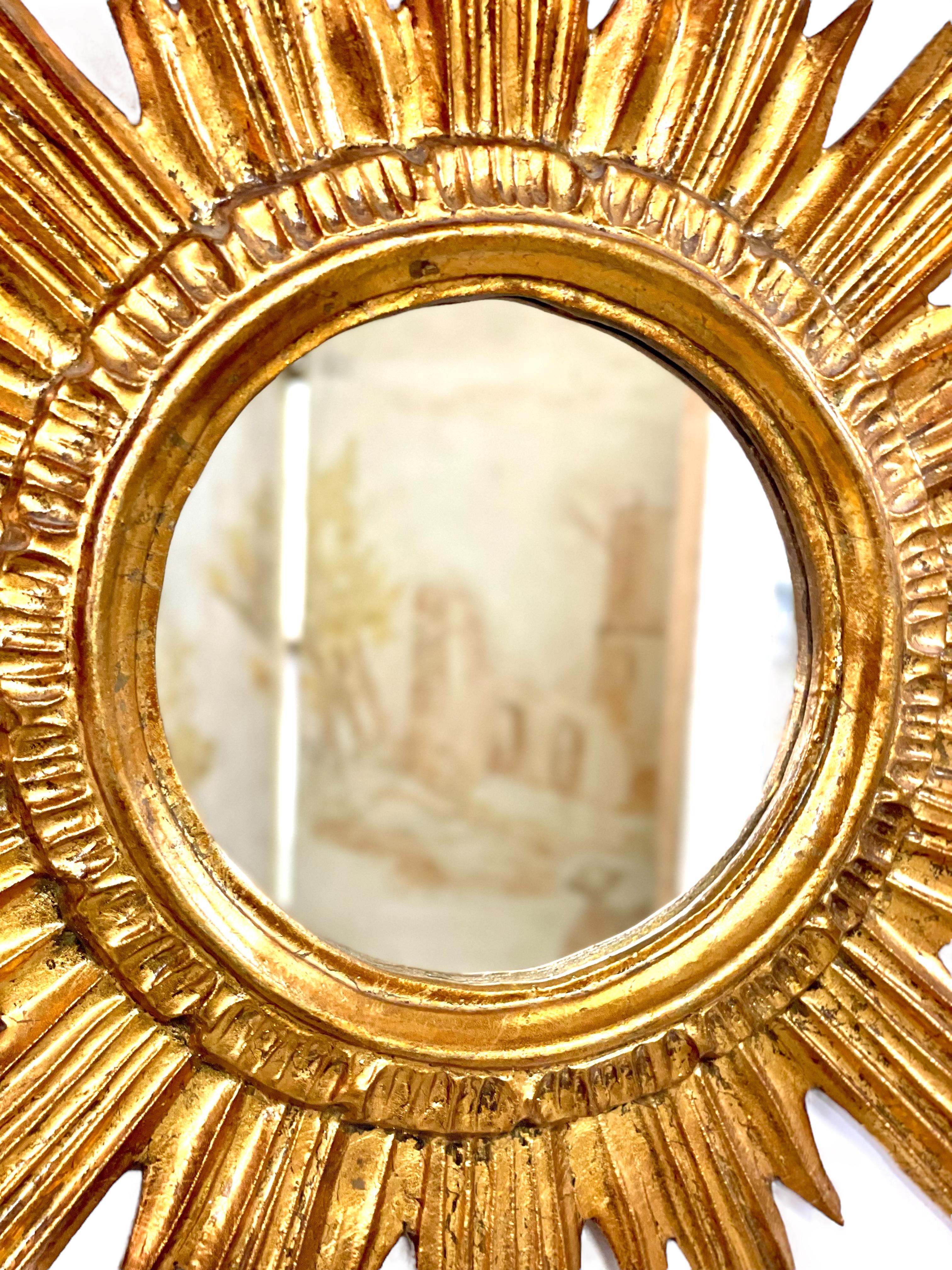 Giltwood Sunburst Mirror For Sale 1