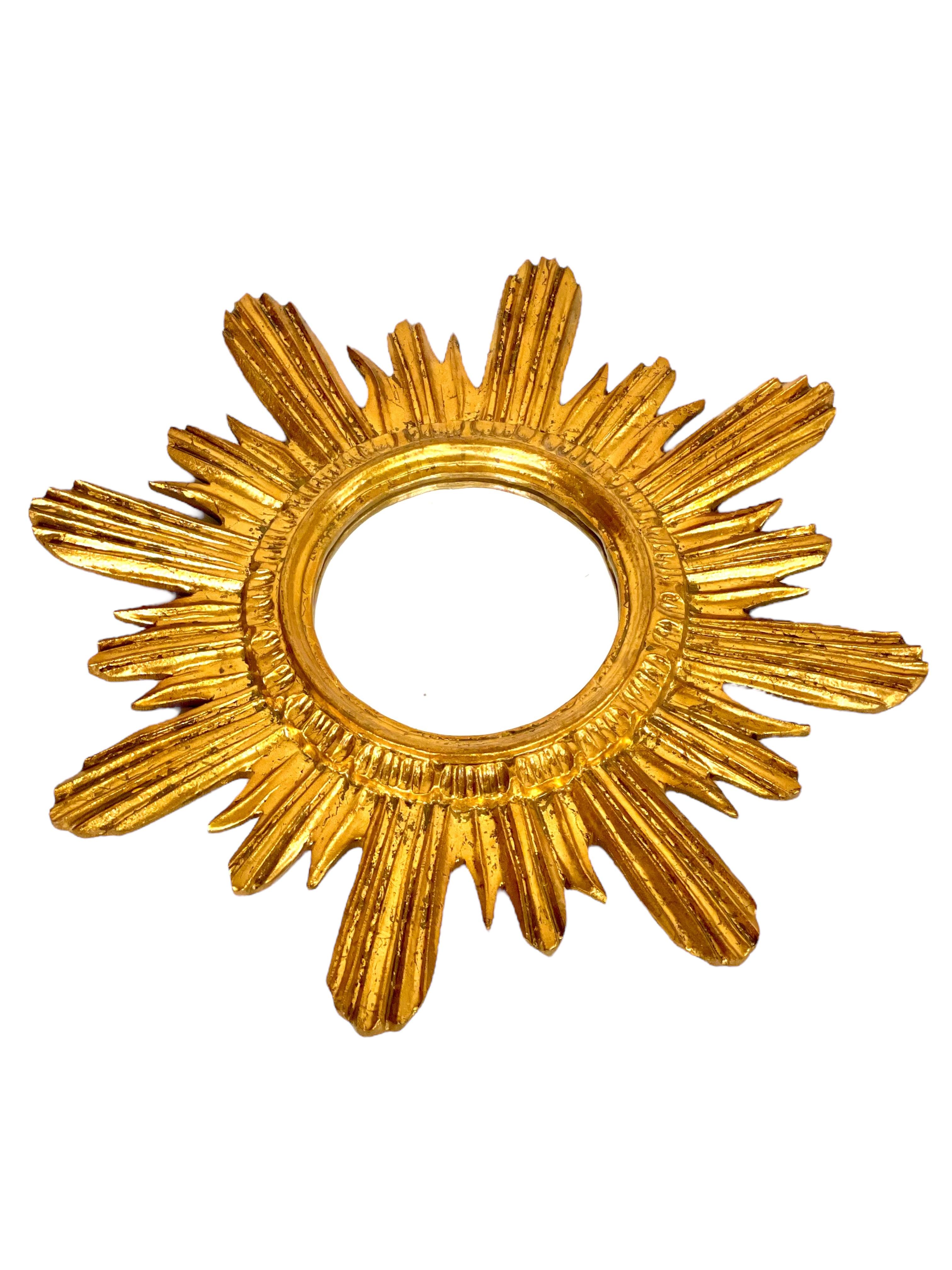 Giltwood Sunburst Mirror For Sale 2